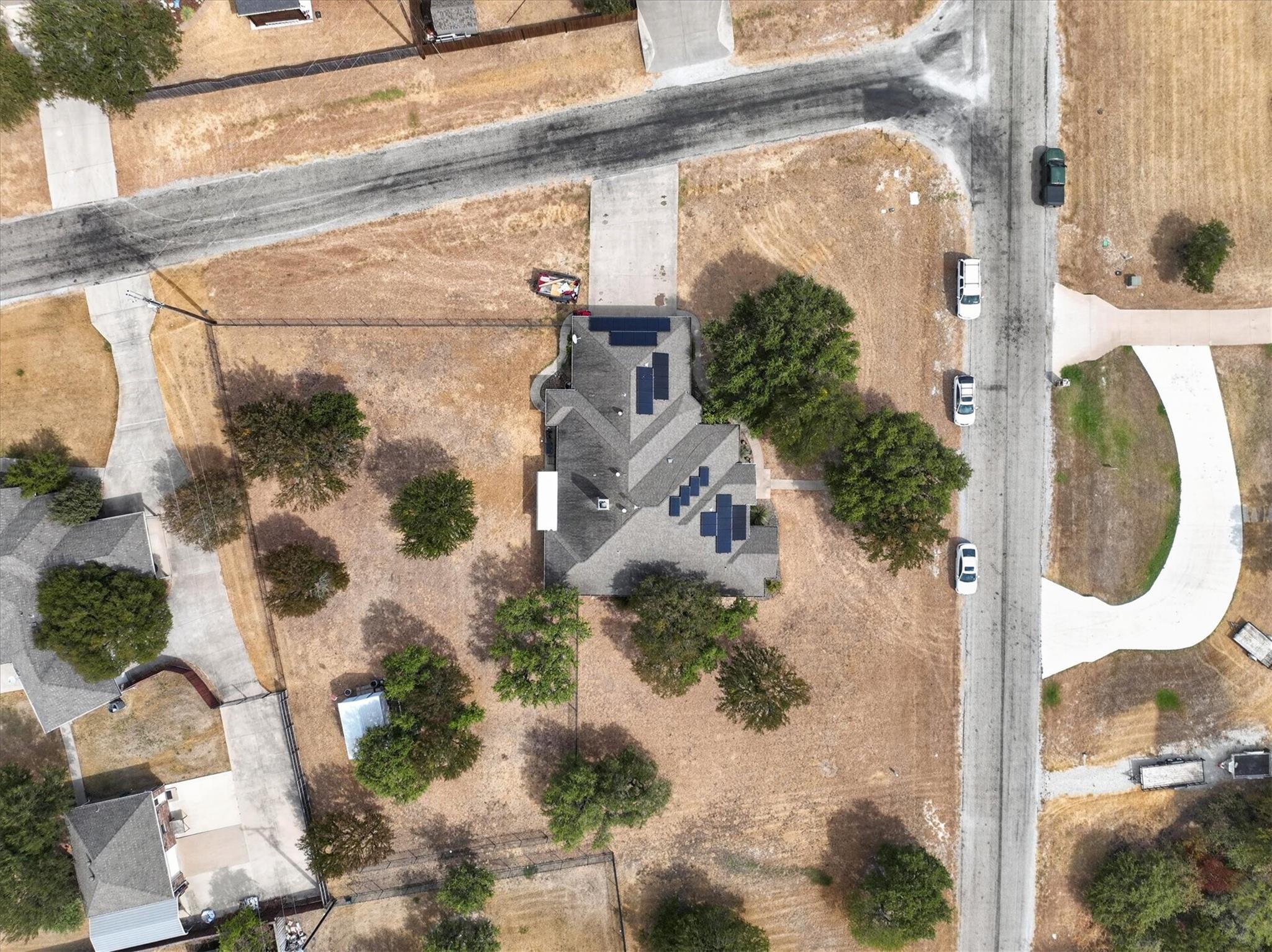 main property photo 33