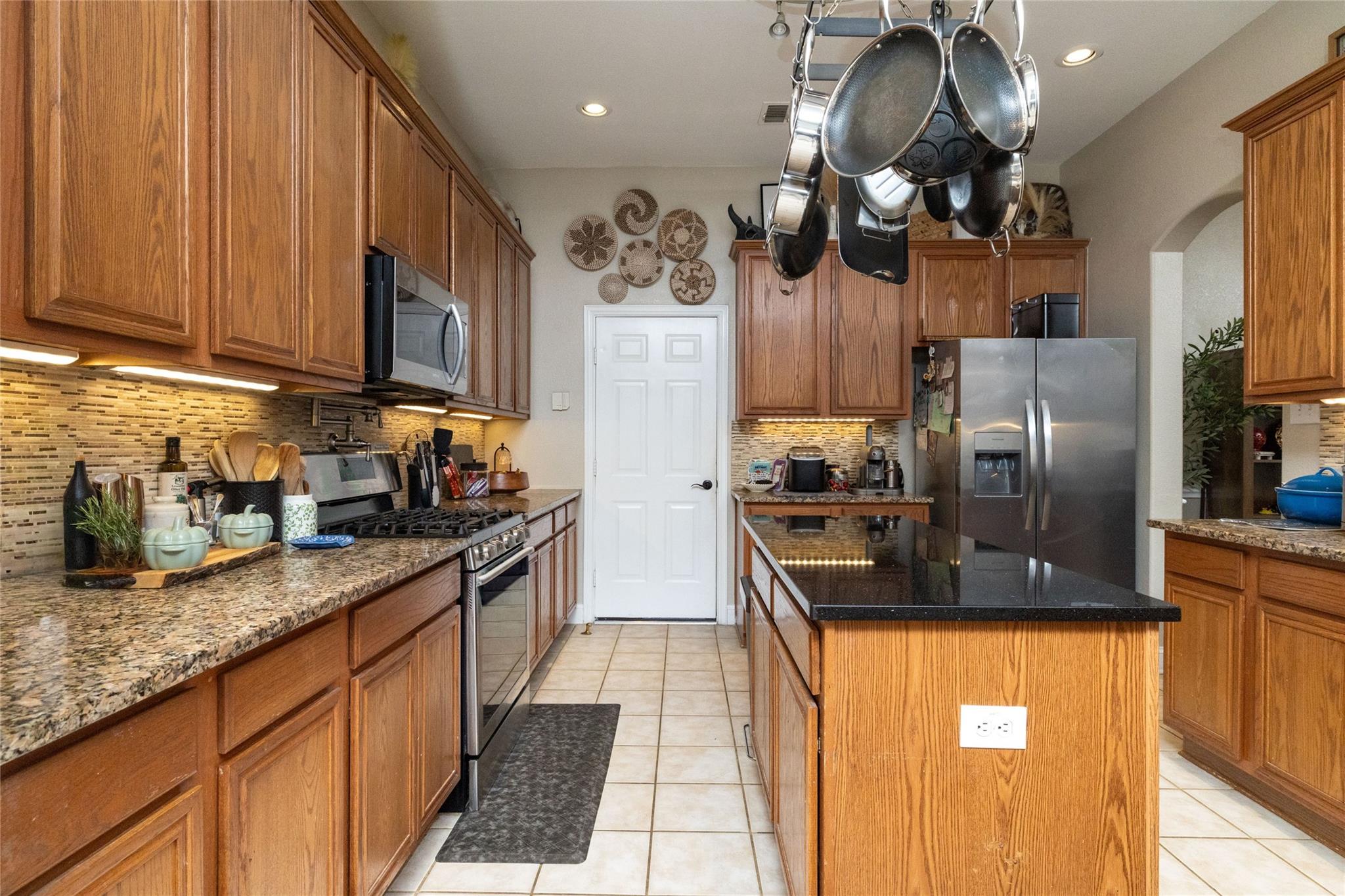 main property photo 13