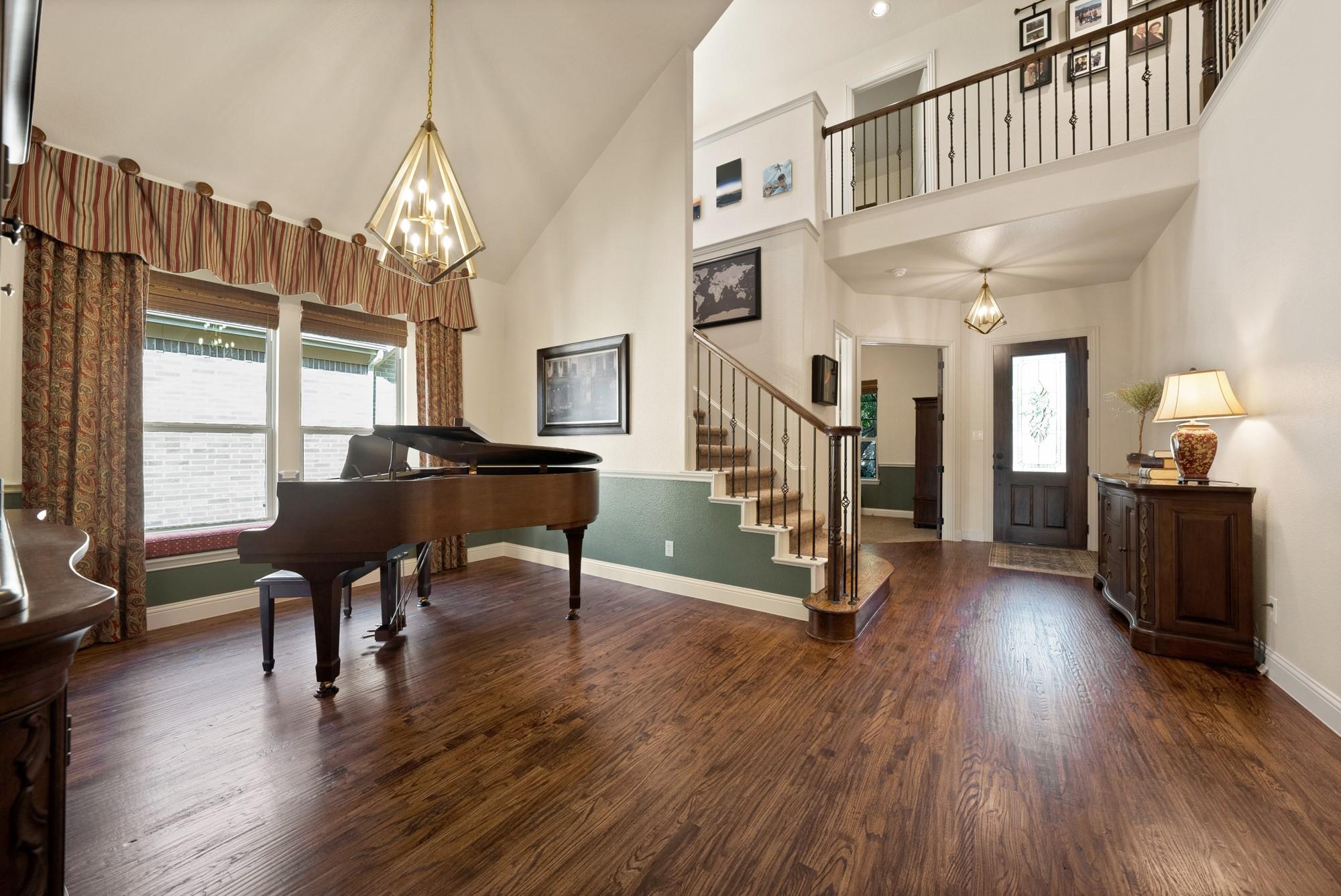 main property photo 9