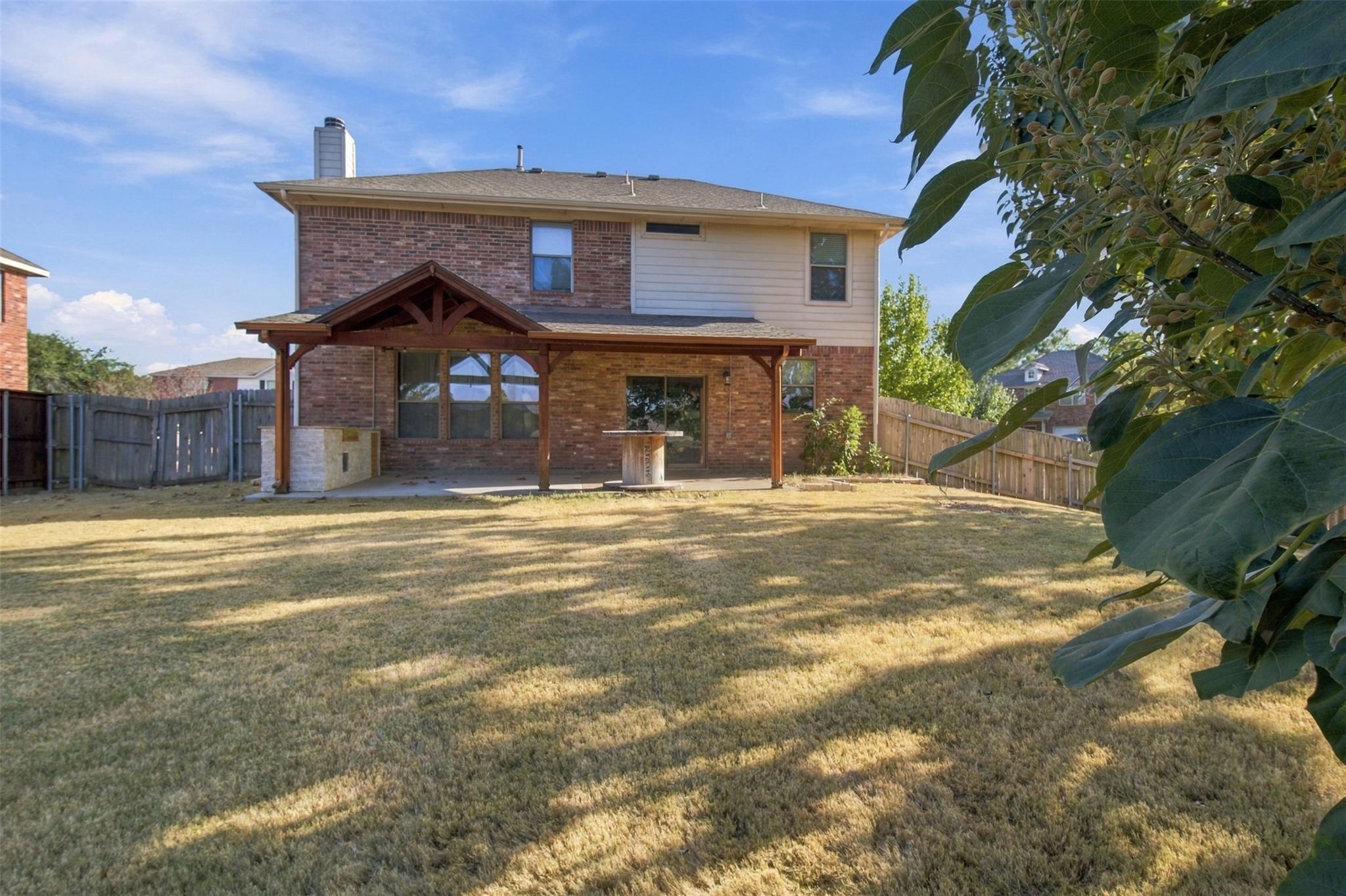 main property photo 4