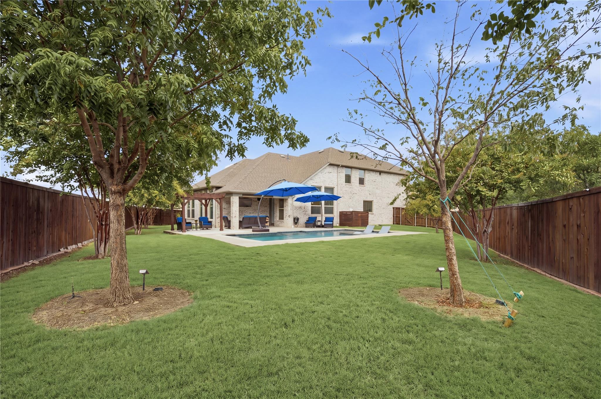 main property photo 32