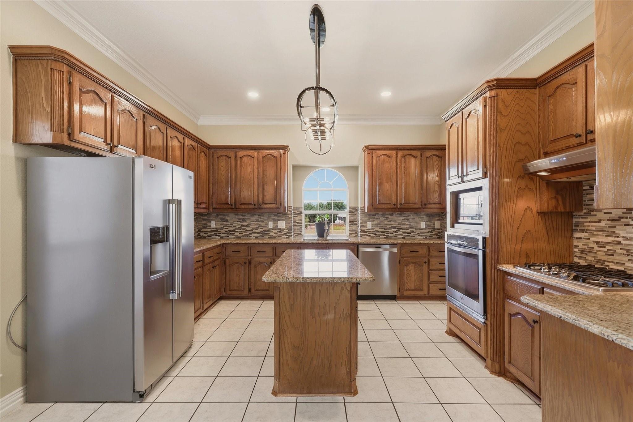 main property photo 15