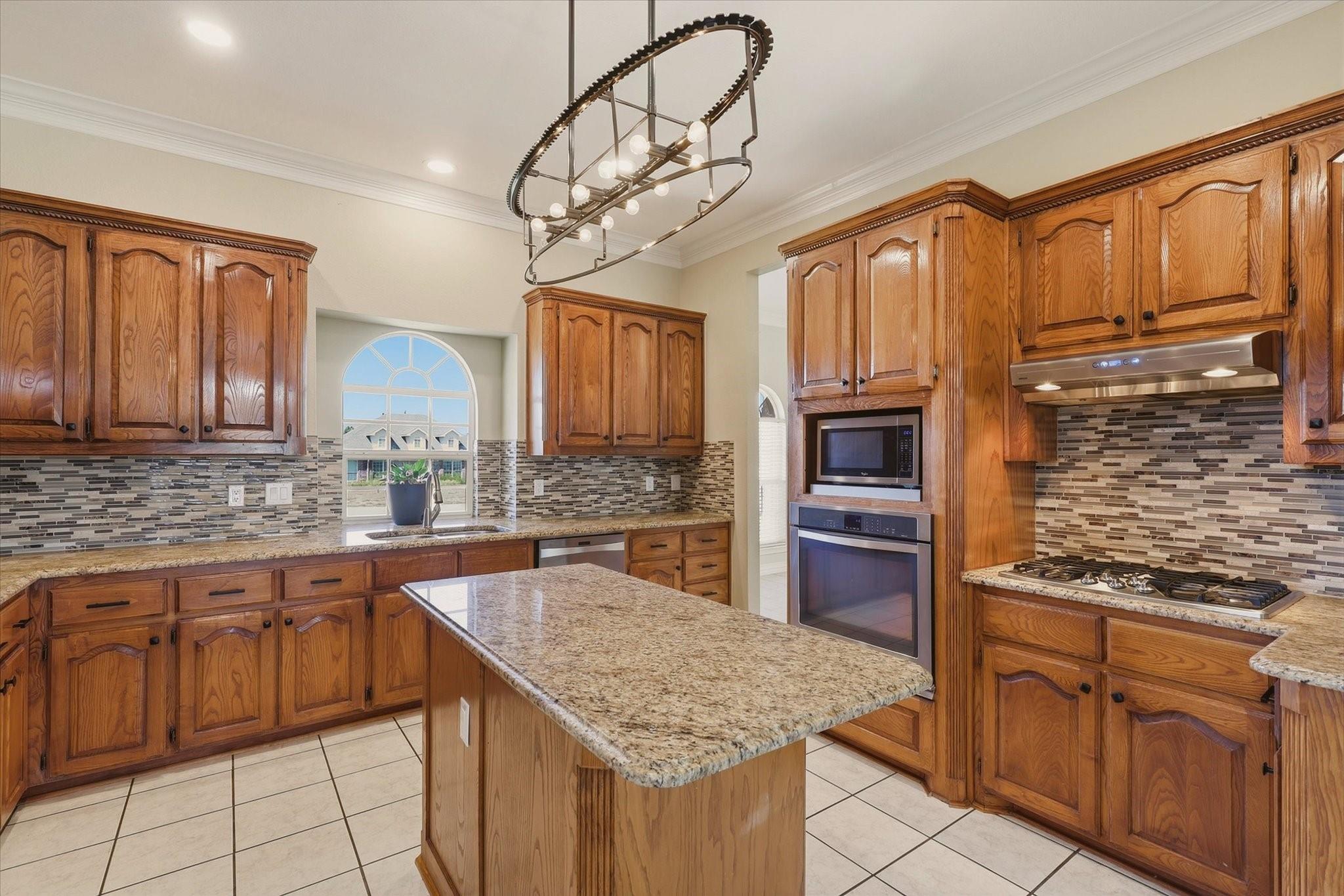 main property photo 16