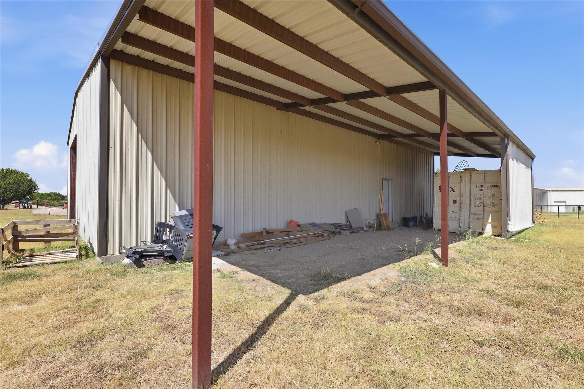 main property photo 9