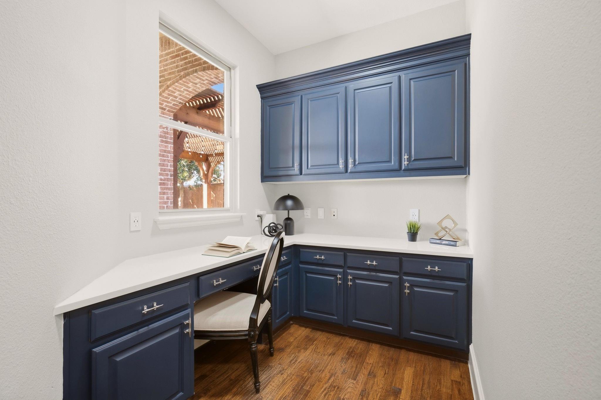 main property photo 23