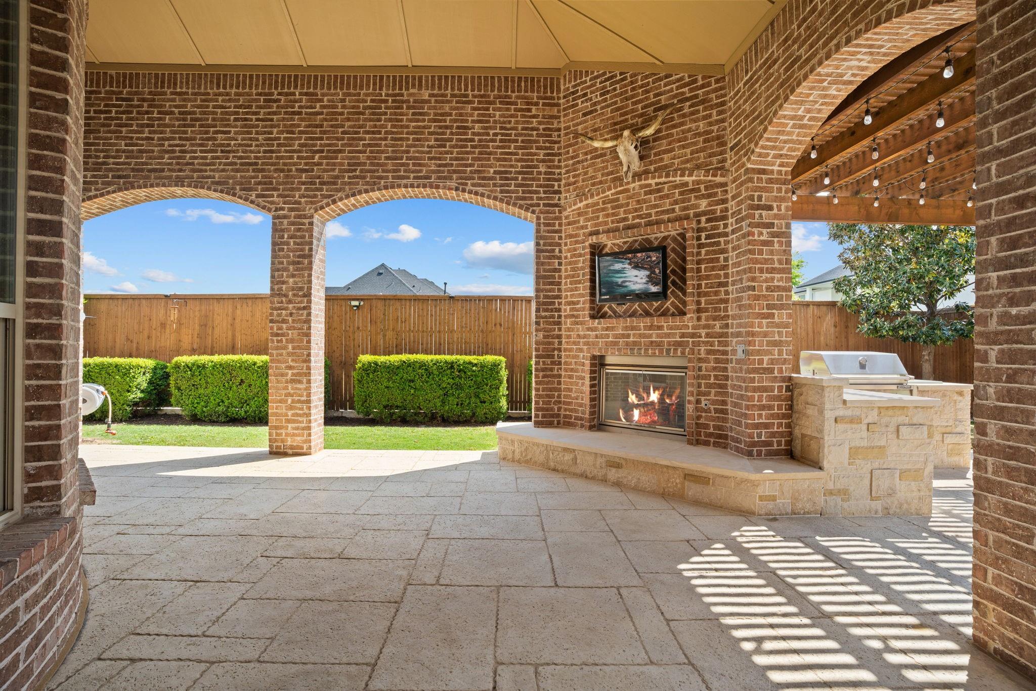 main property photo 5