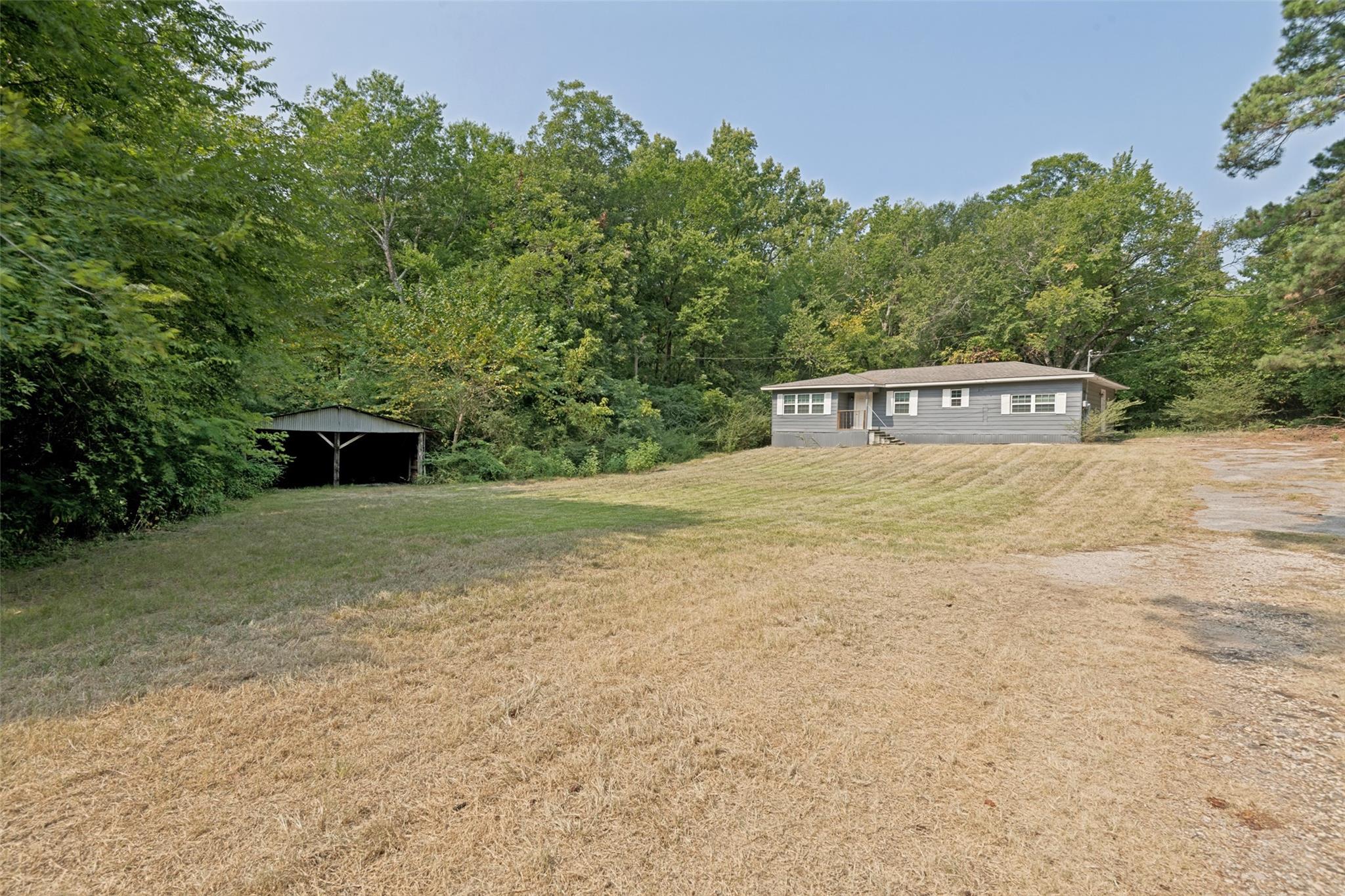 main property photo 22