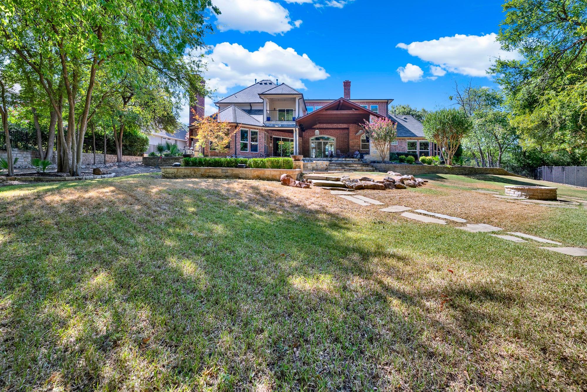 main property photo 31