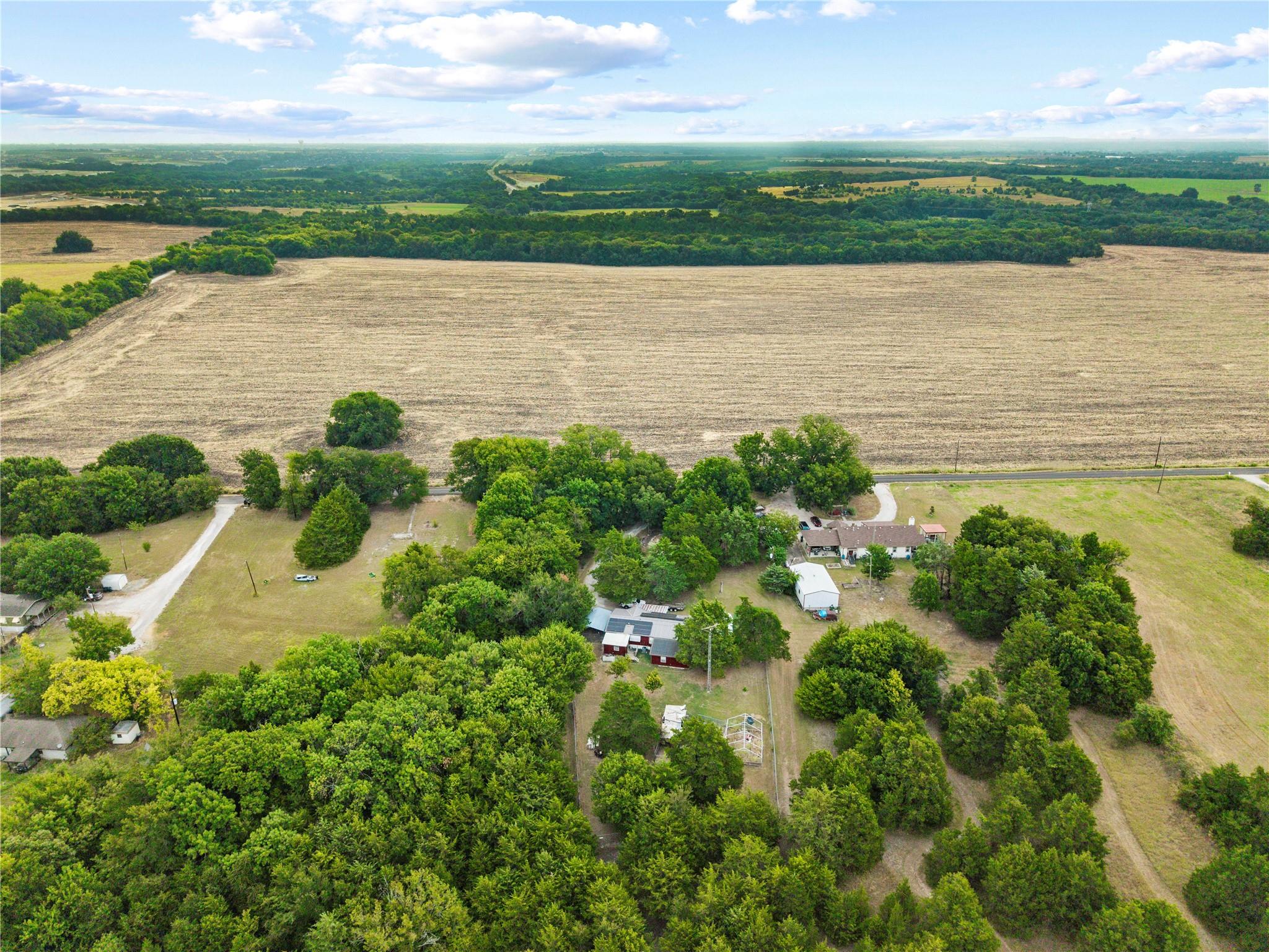 main property photo 8