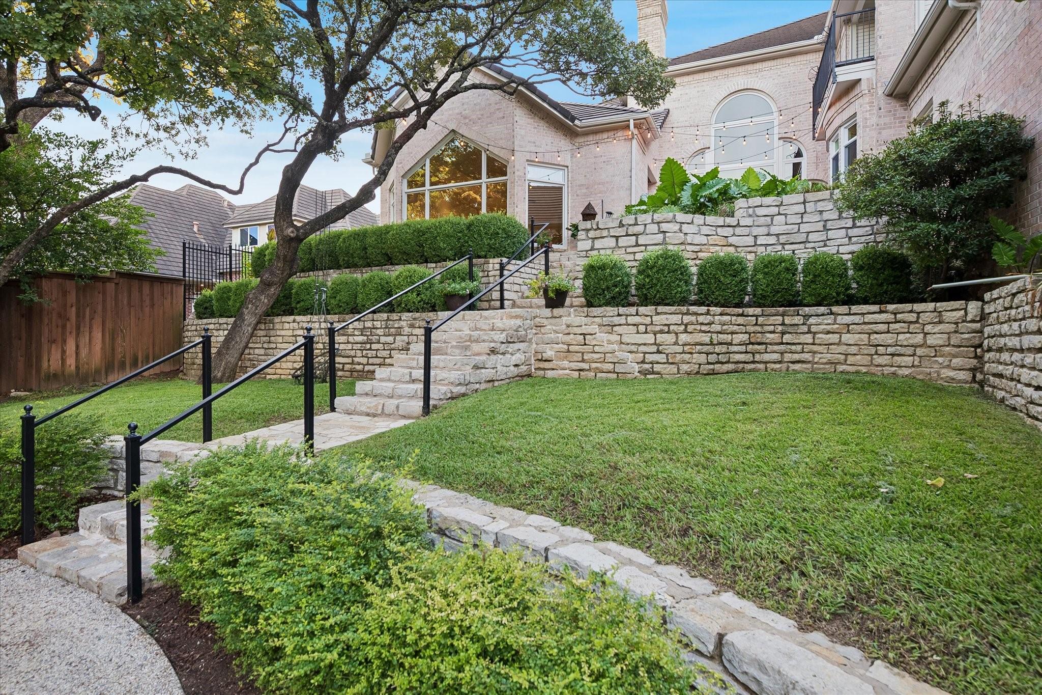 main property photo 30