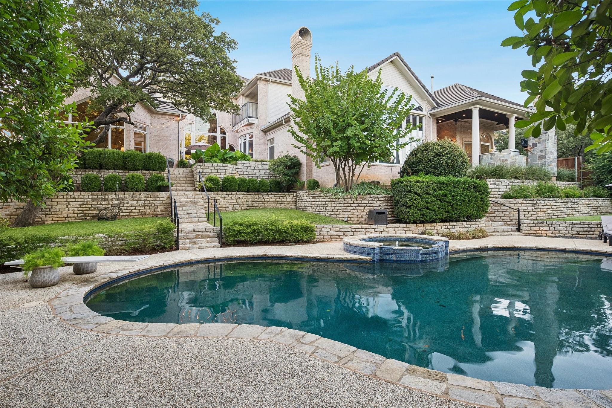 main property photo 36