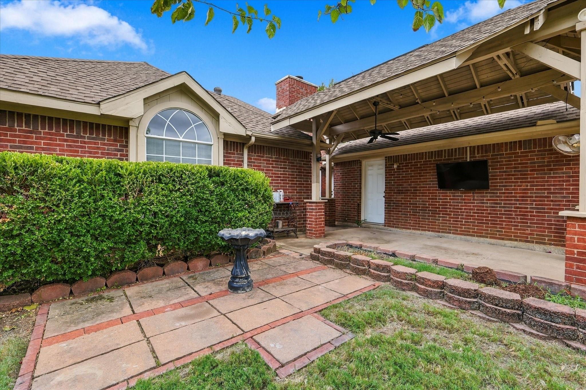 main property photo 5