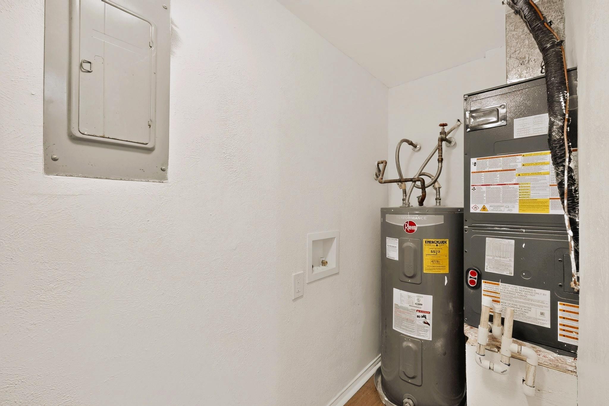 main property photo 28