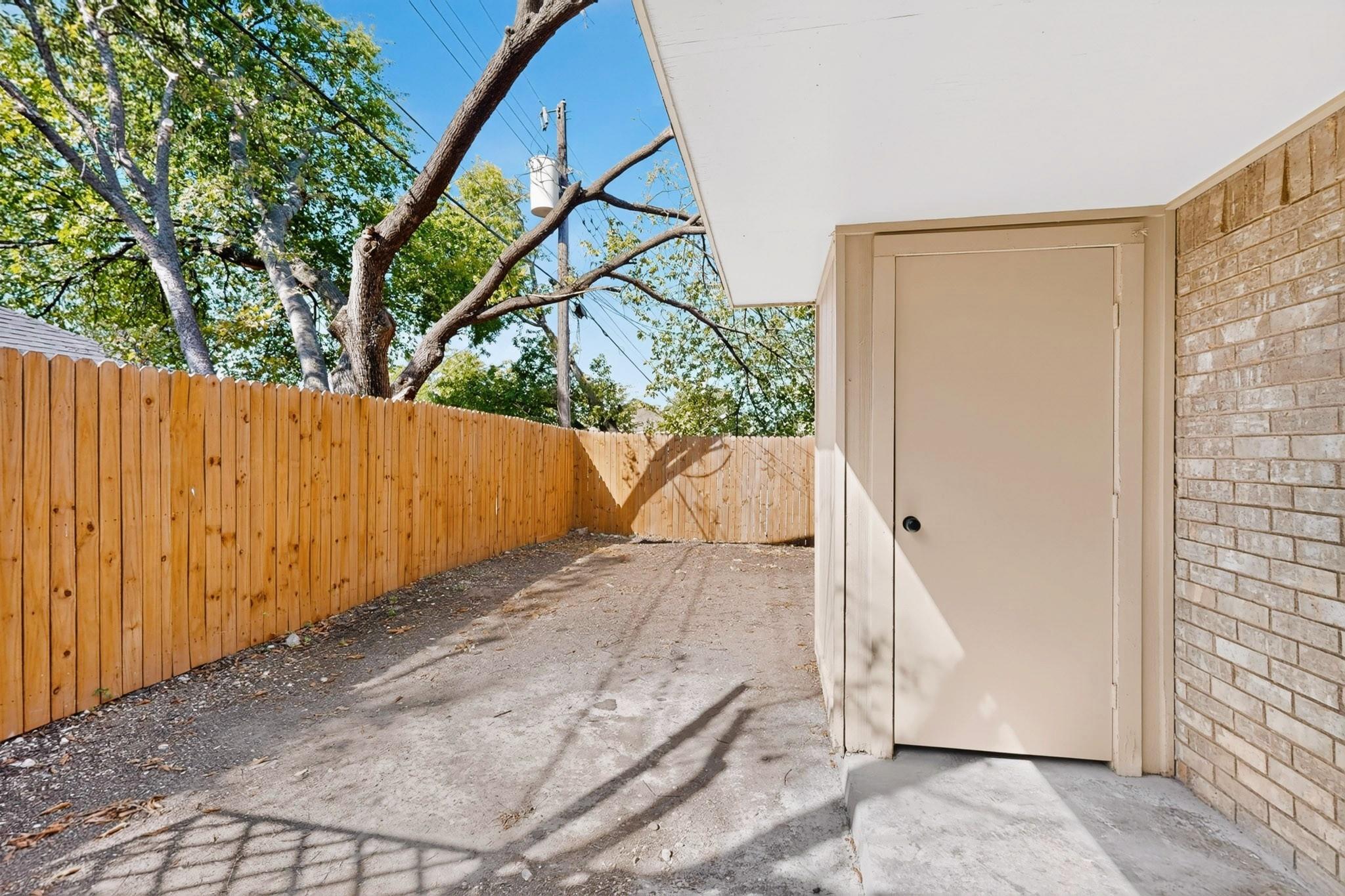 main property photo 29