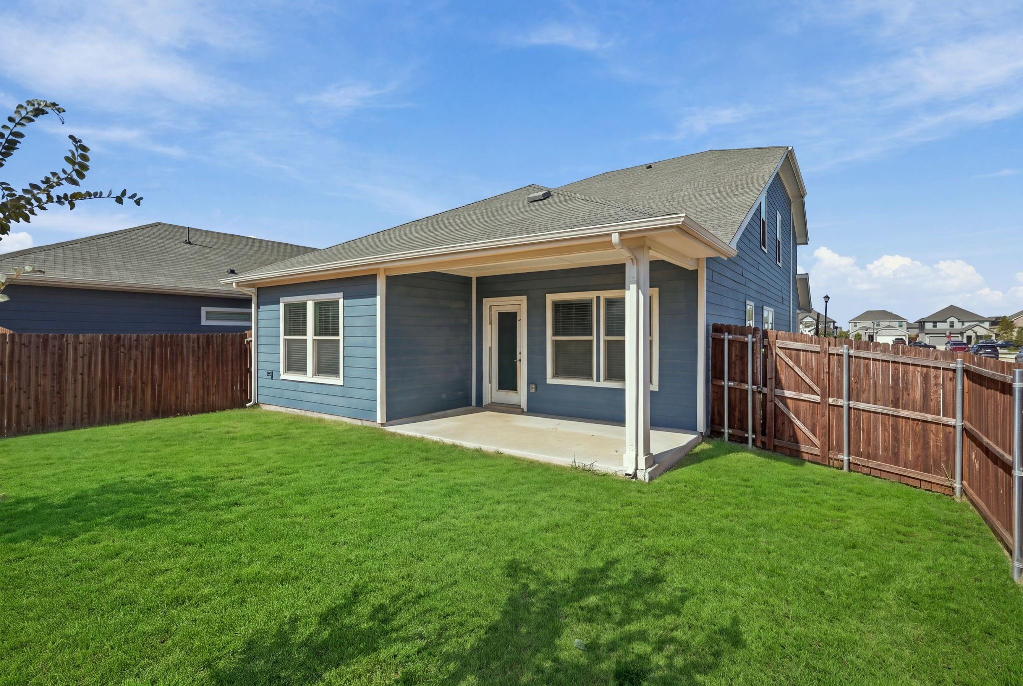 main property photo 14