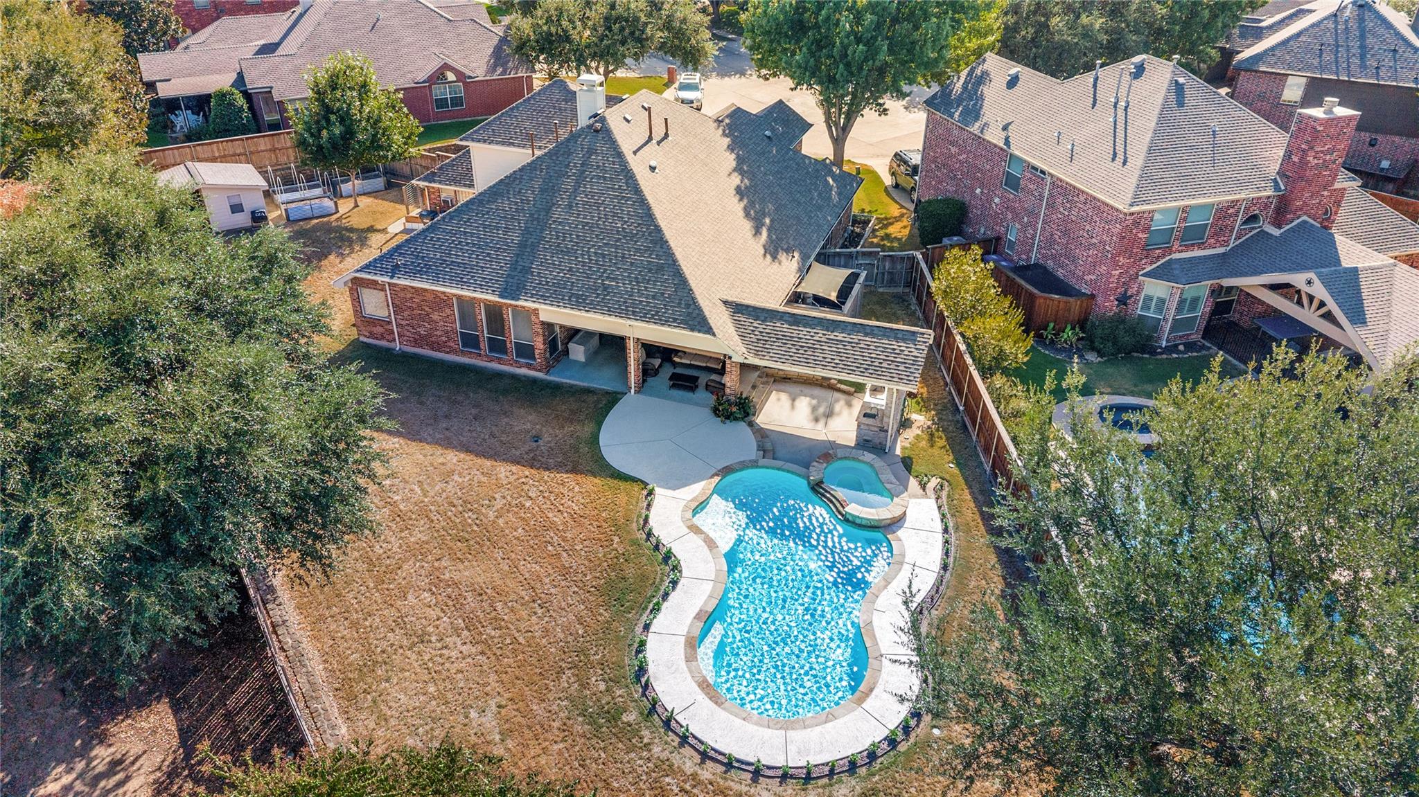 main property photo 26