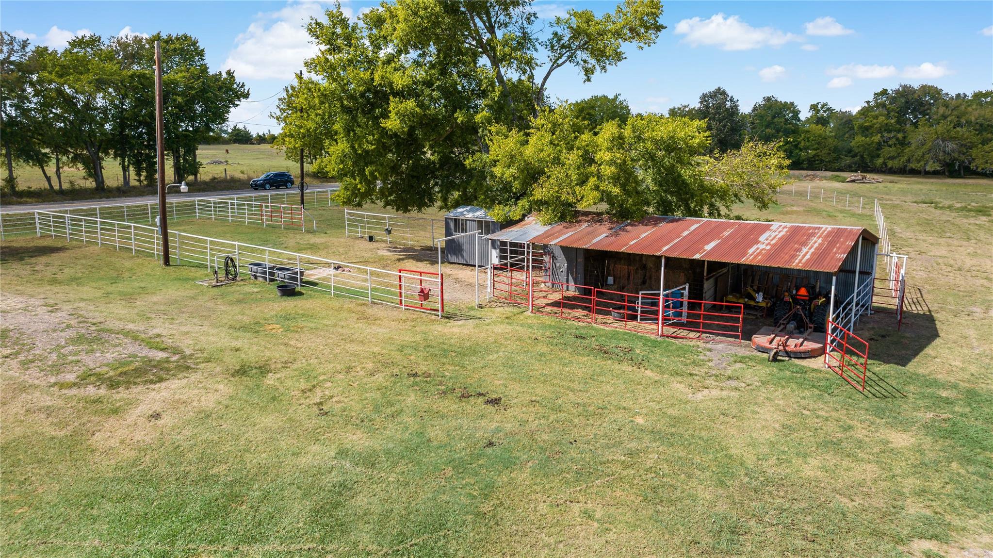 main property photo 23