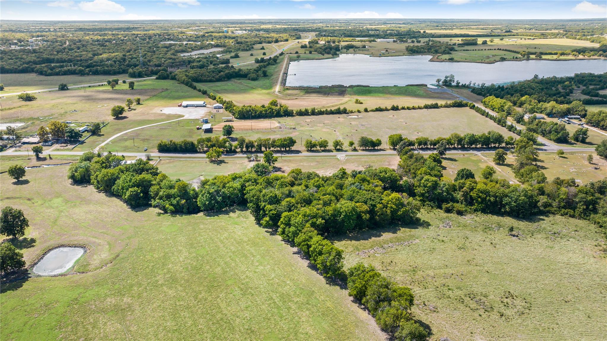 main property photo 29