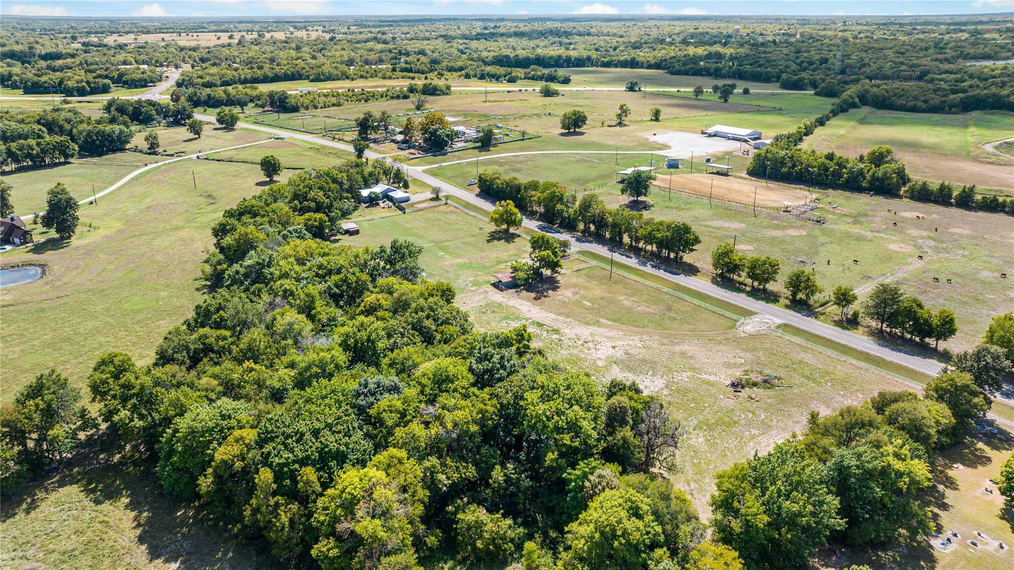 main property photo 30