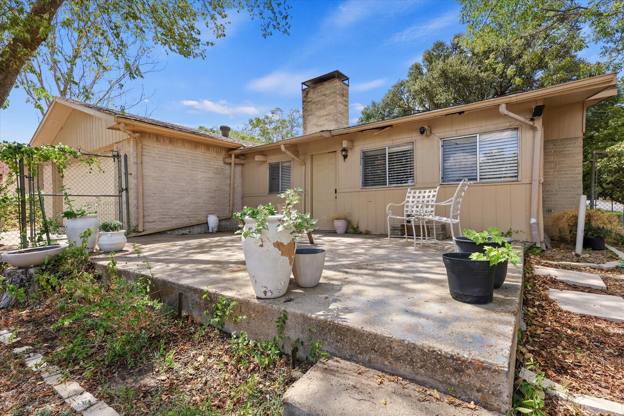 main property photo 22