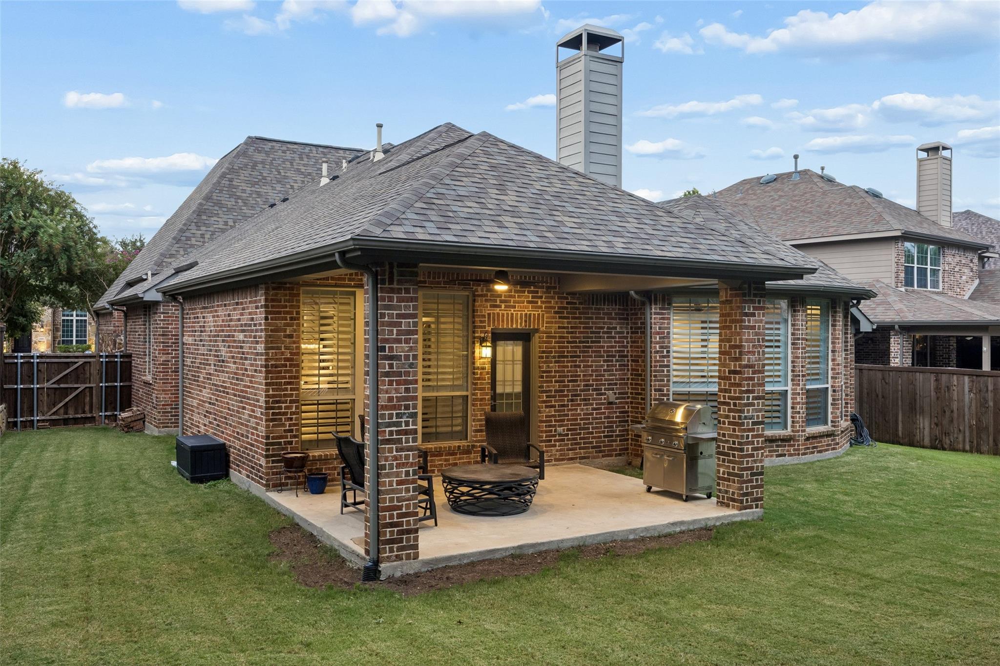 main property photo 37