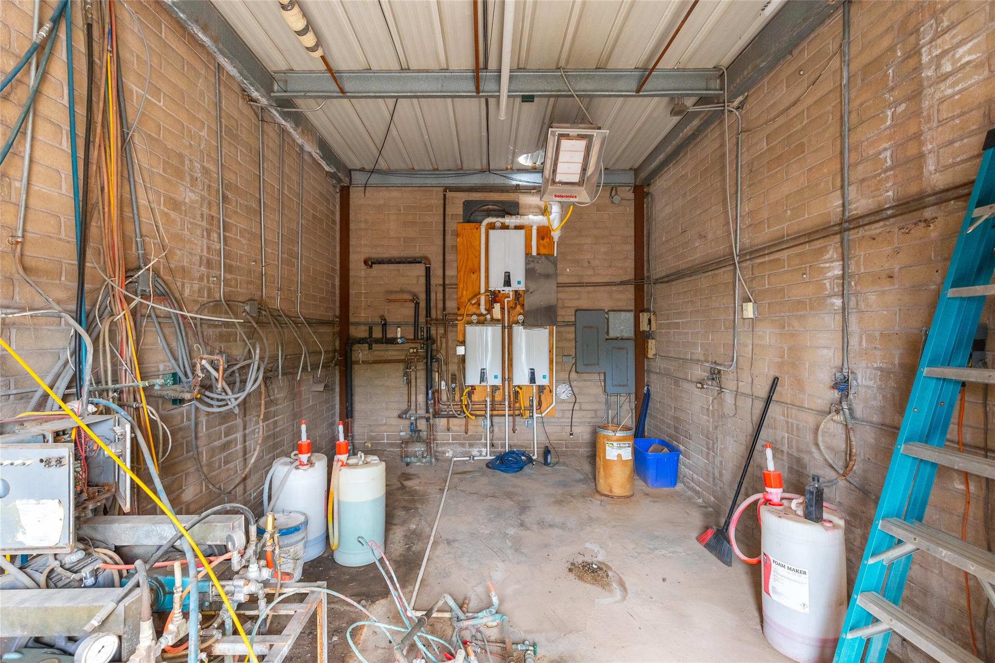 main property photo 12