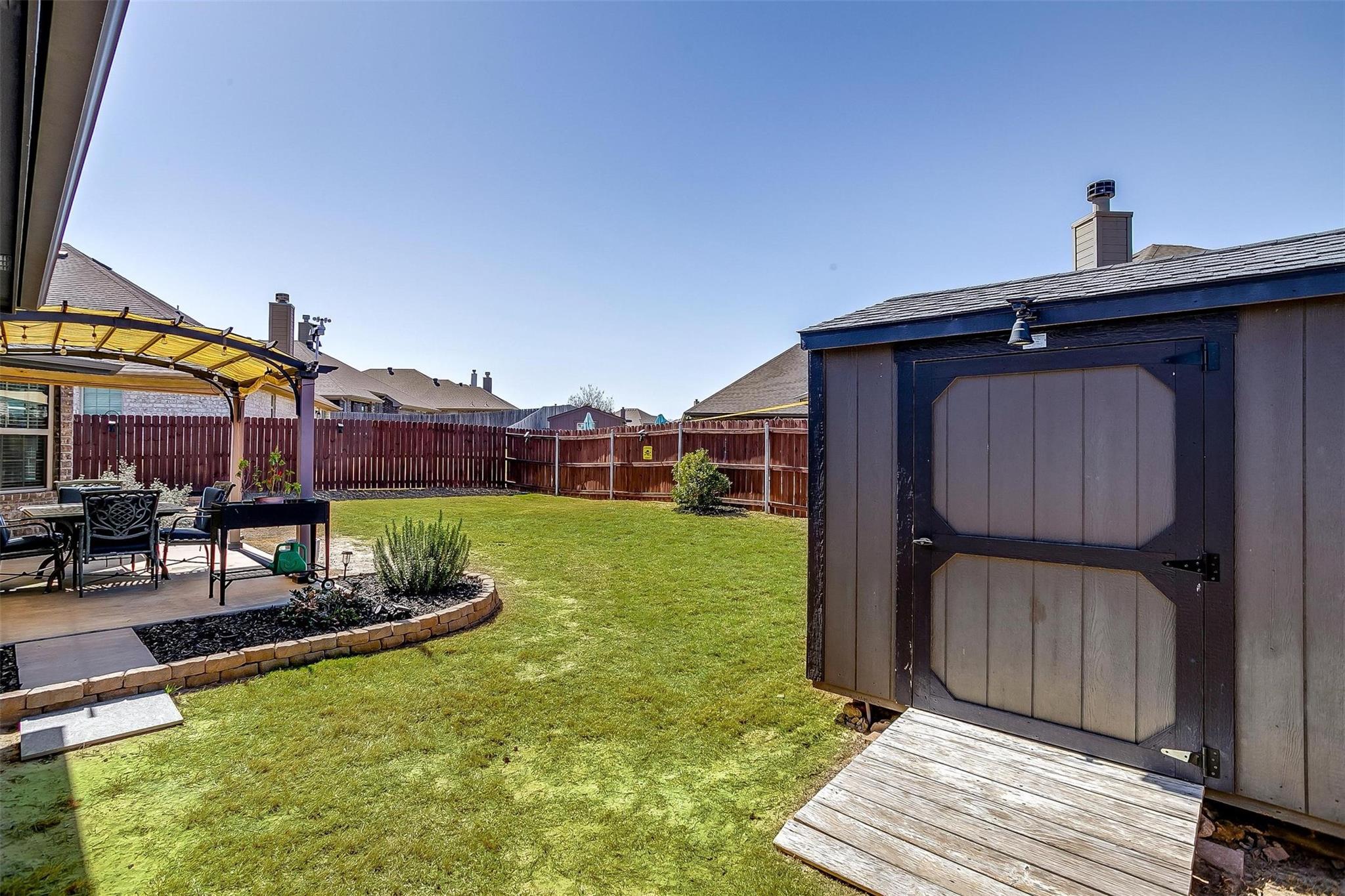 main property photo 39