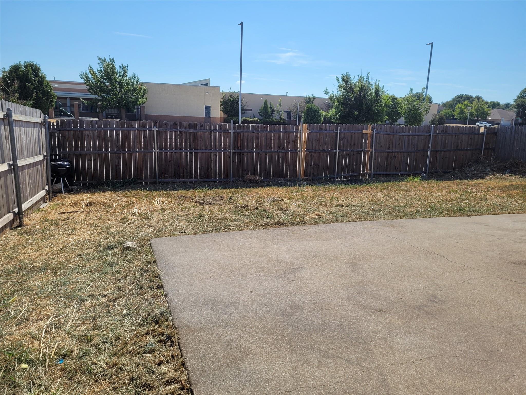 main property photo 14