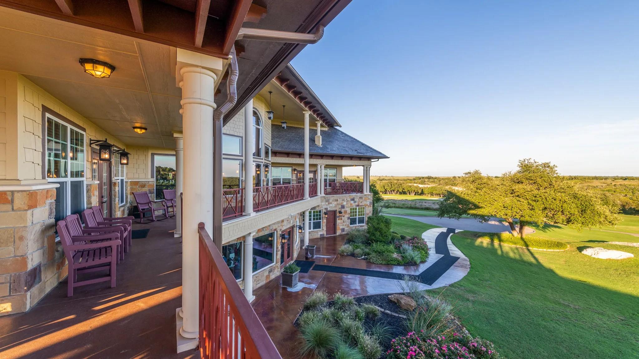 main property photo 8