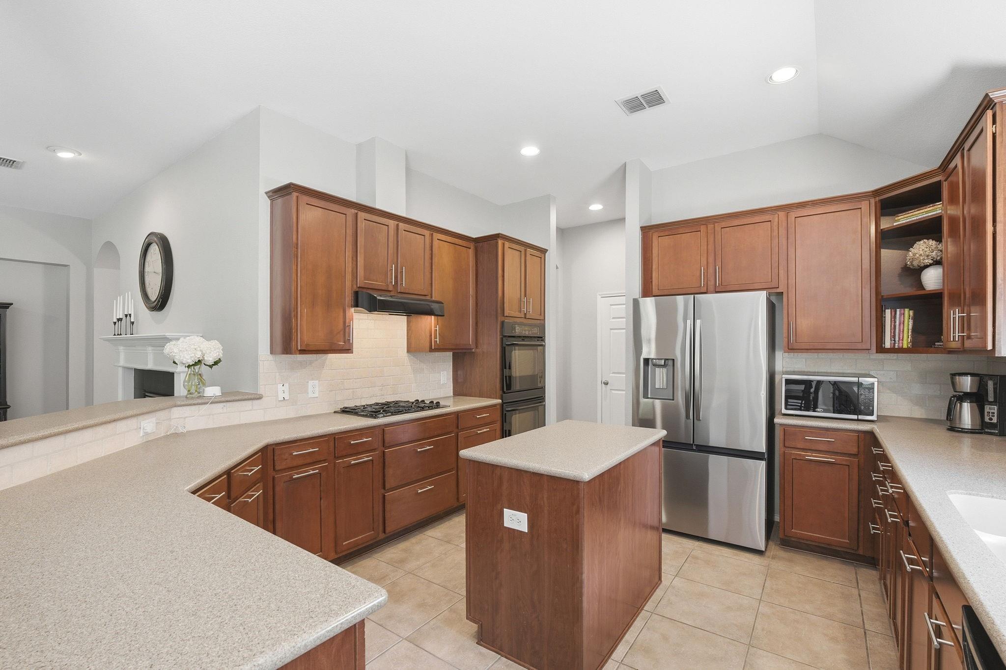main property photo 15