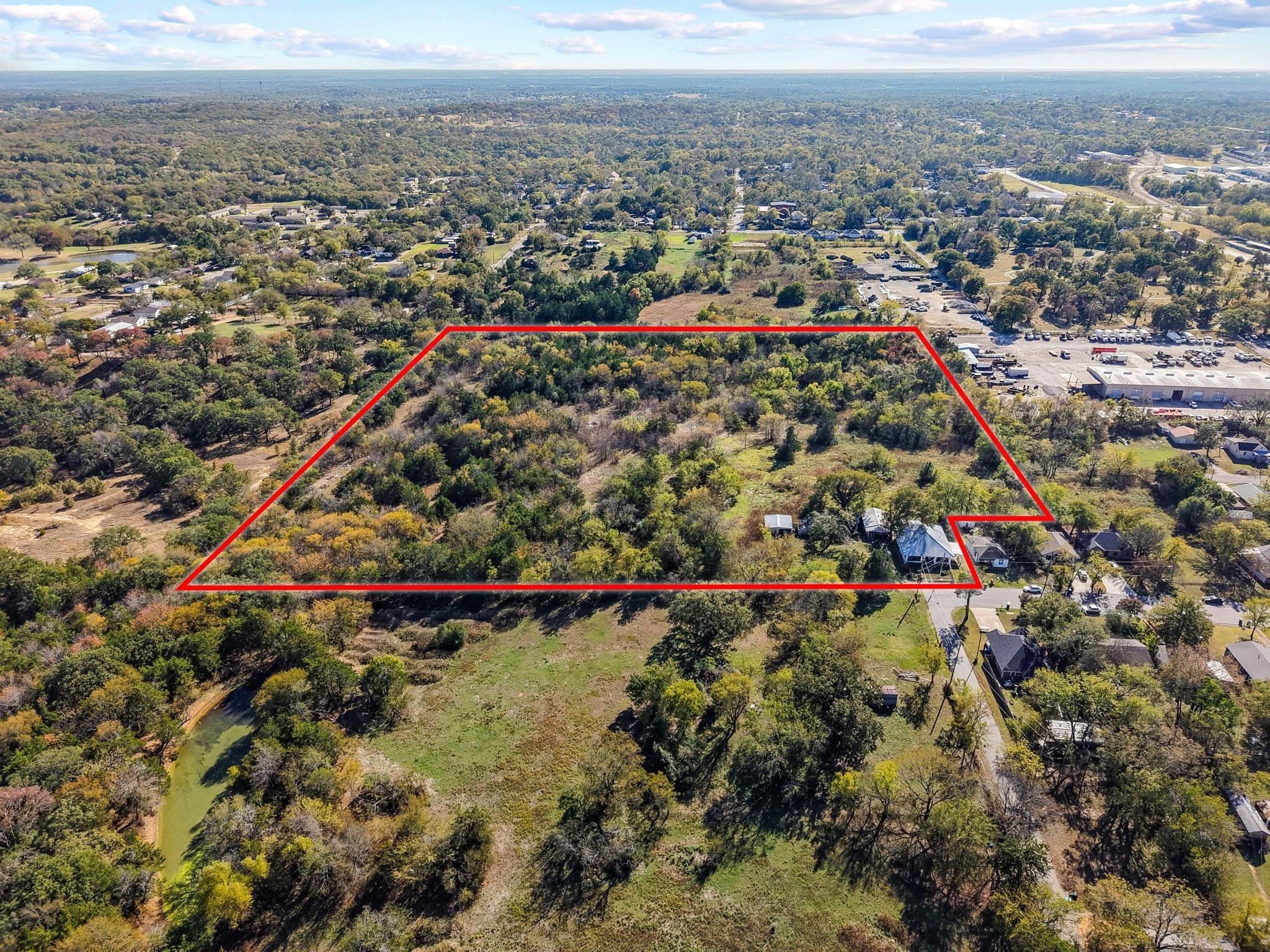 main property photo 9