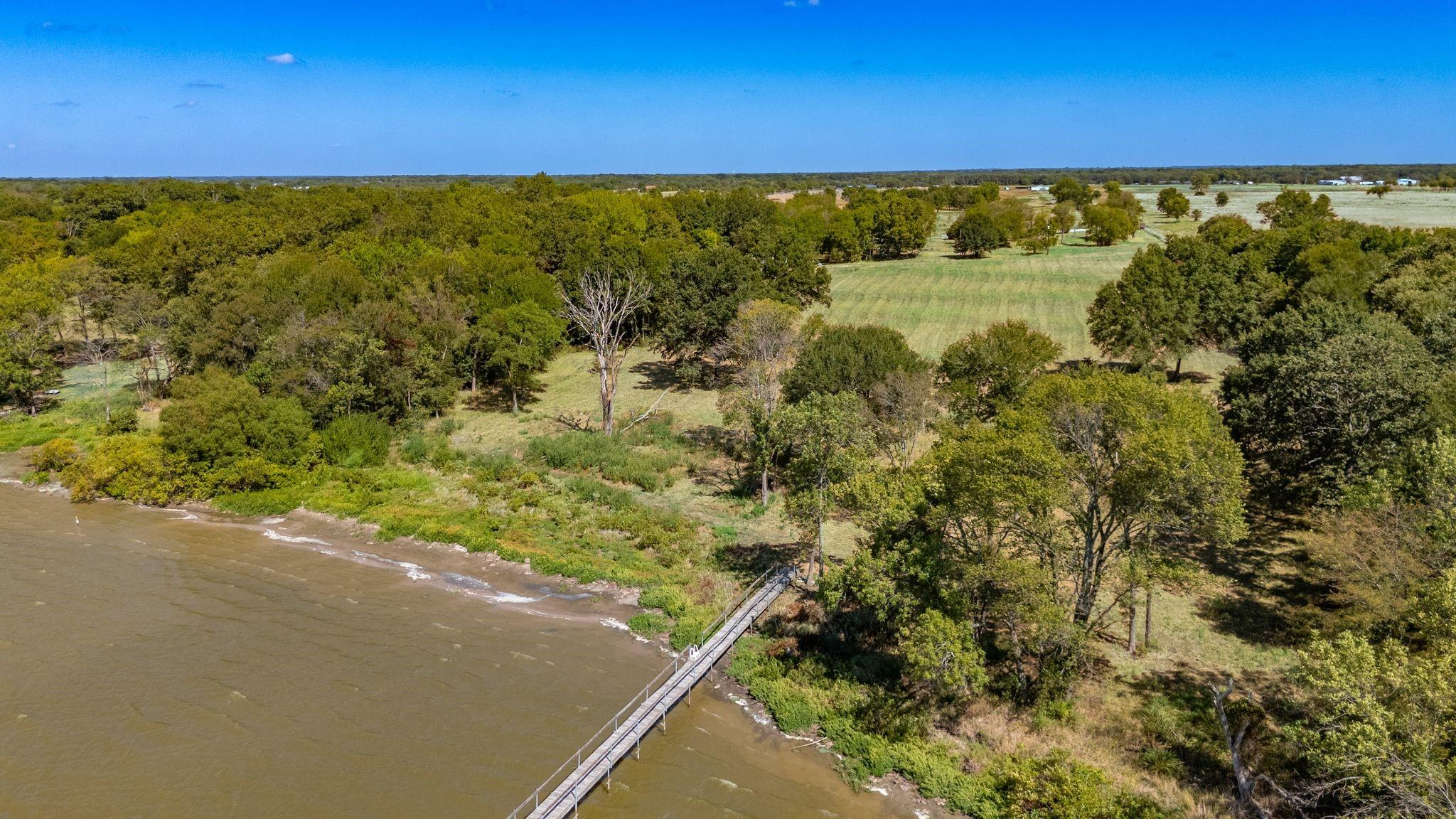 main property photo 16