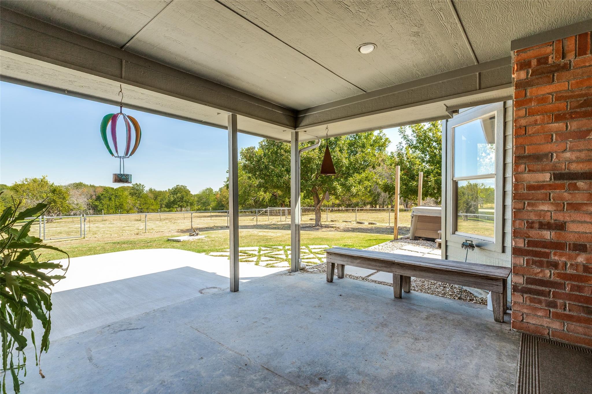 main property photo 19