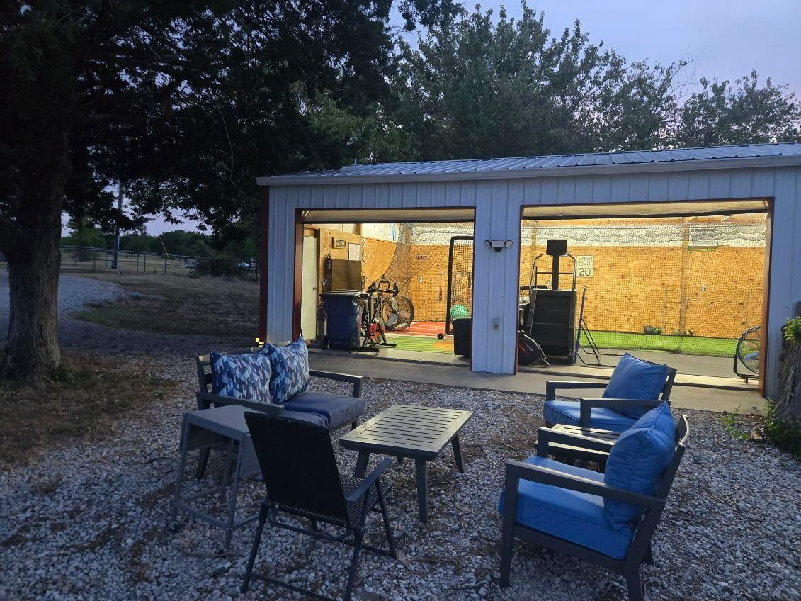 main property photo 37