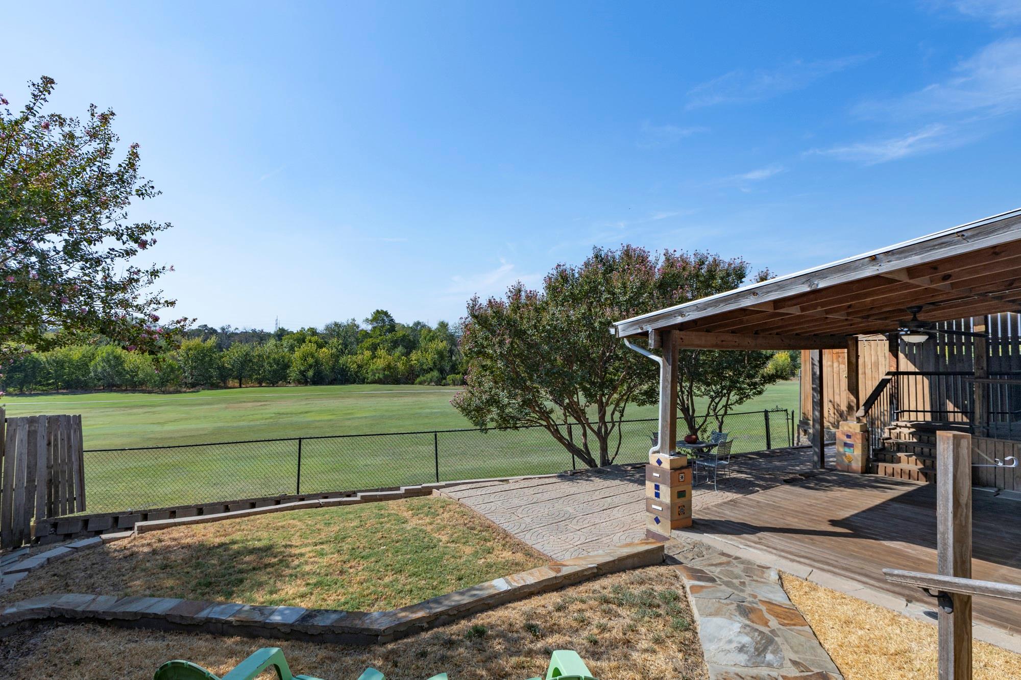 main property photo 31