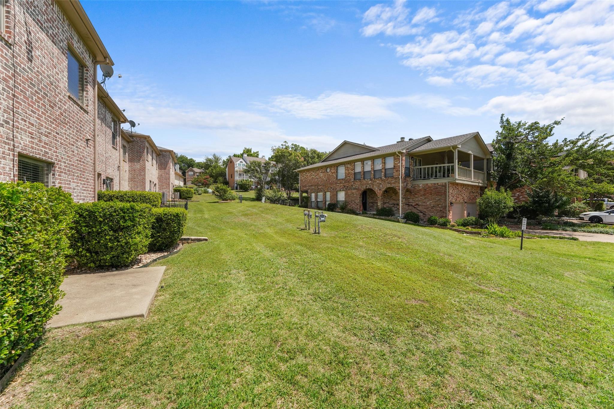 main property photo 22