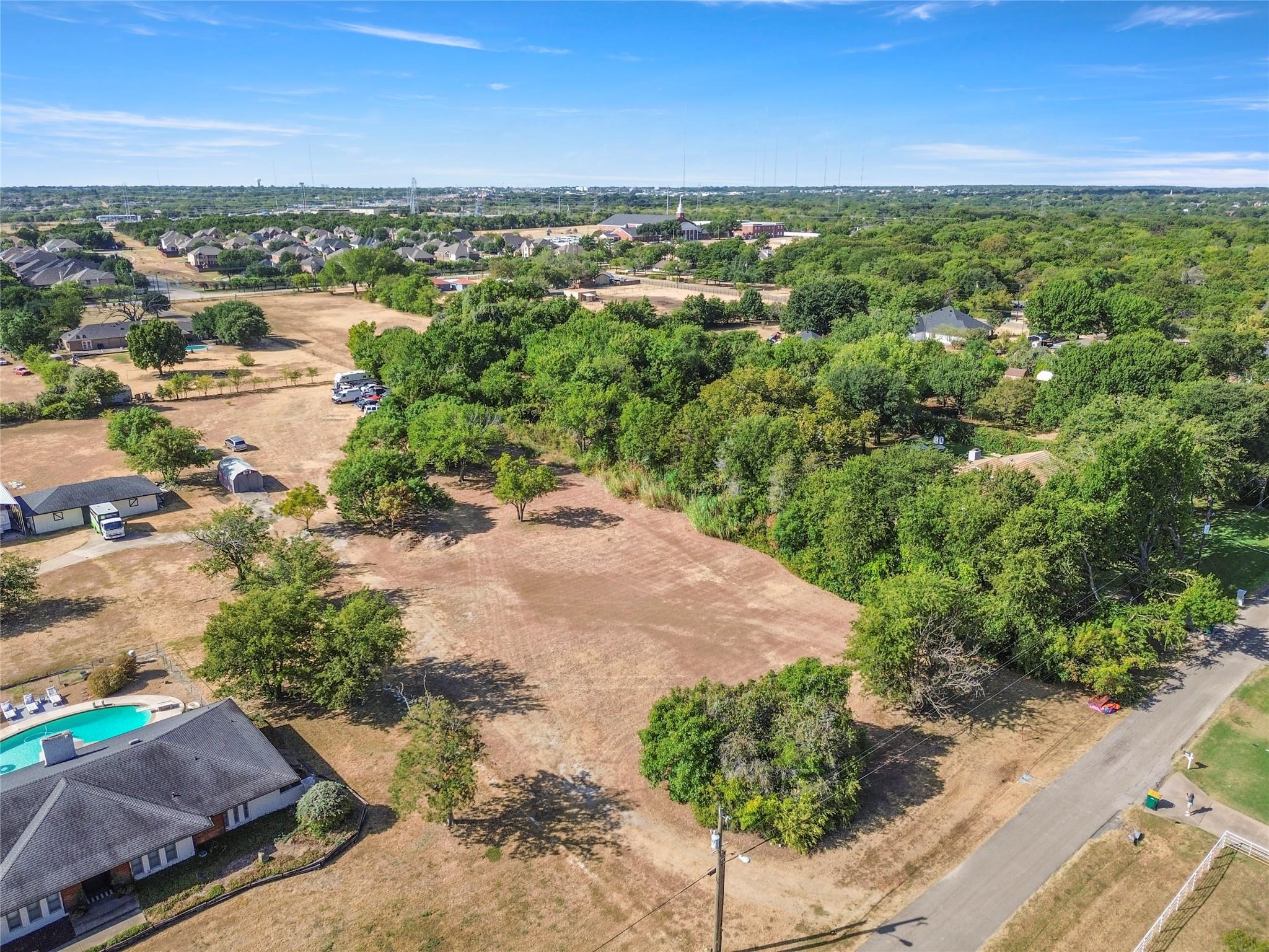 main property photo 9