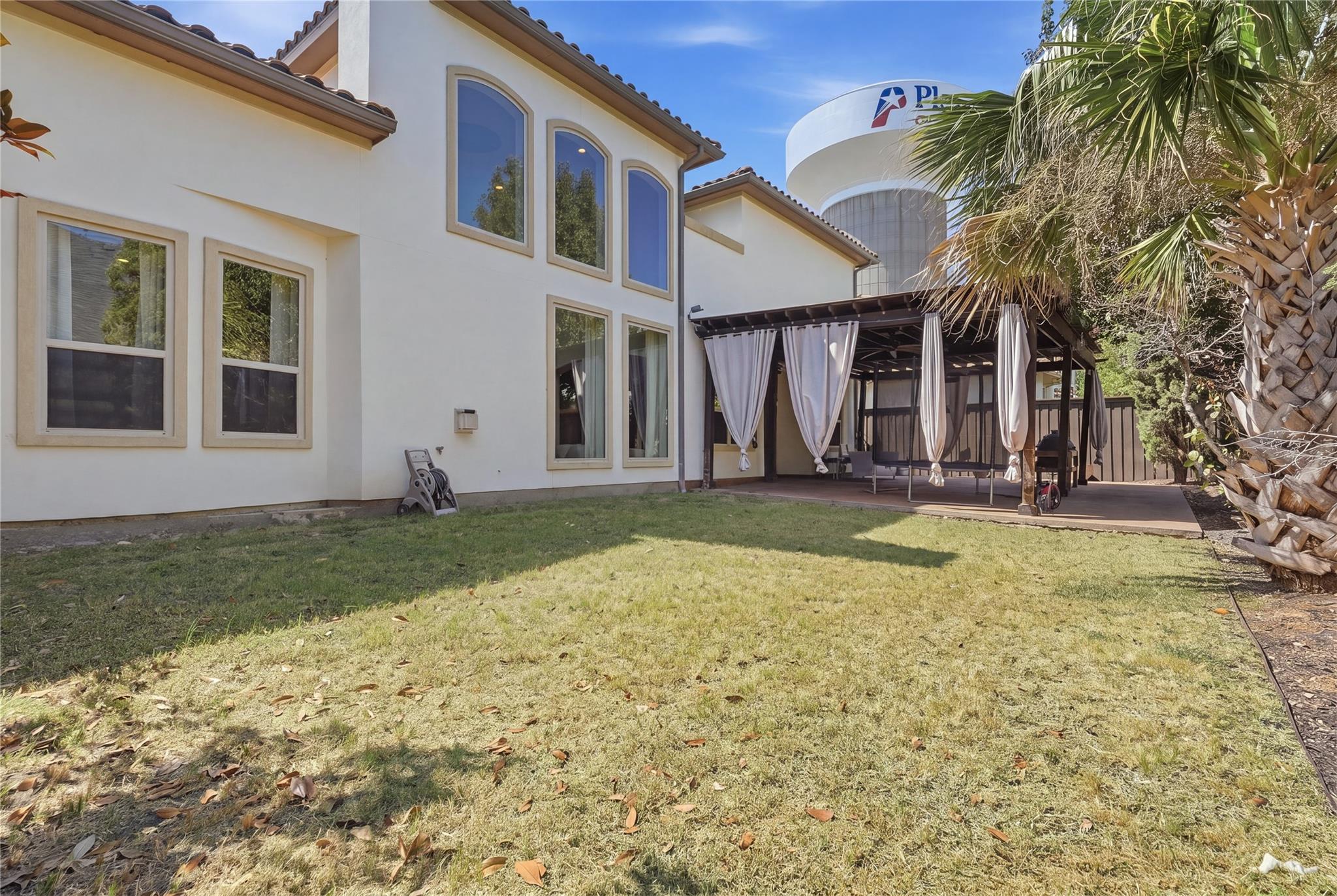 main property photo 37