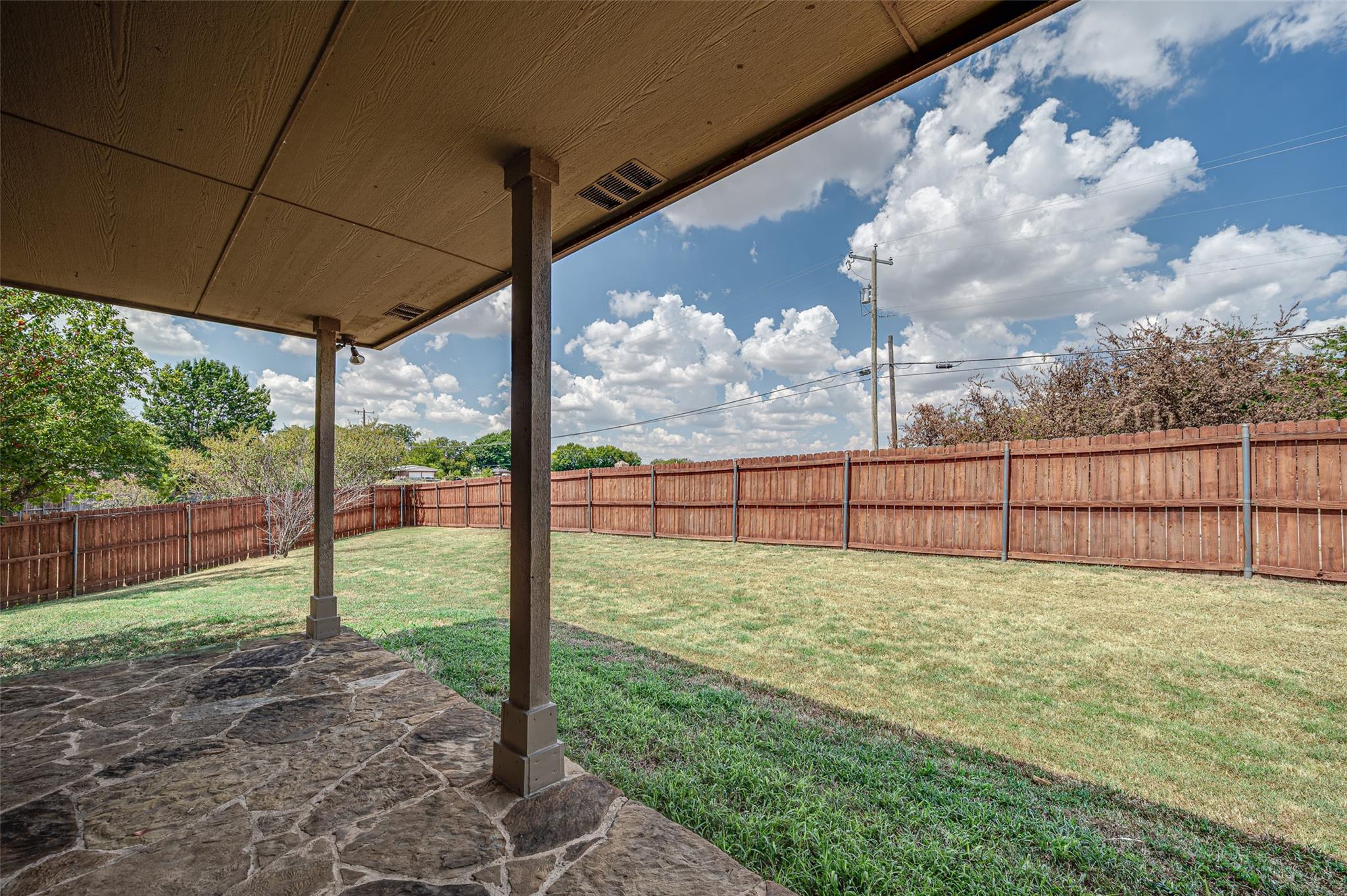 main property photo 29