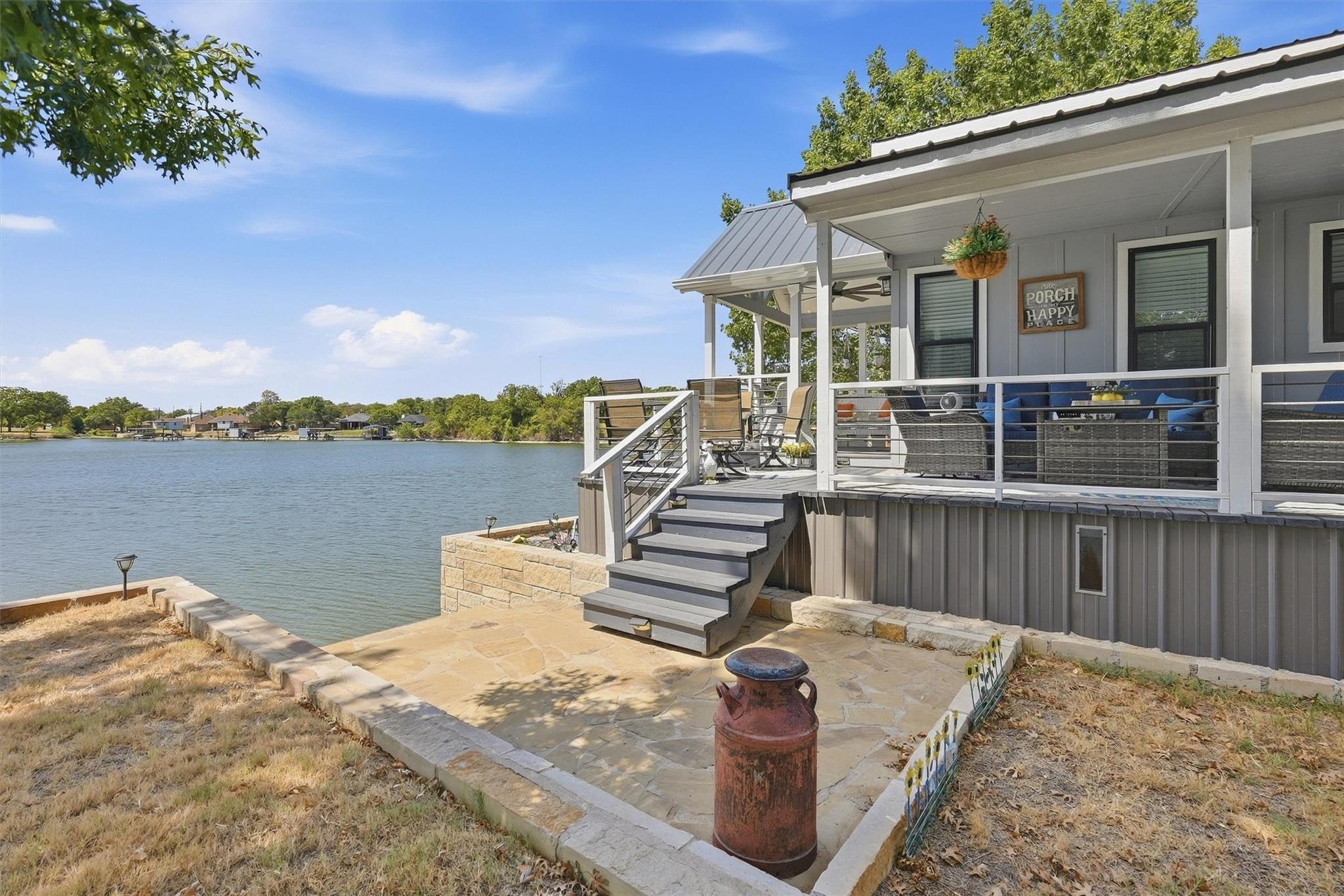 main property photo 25