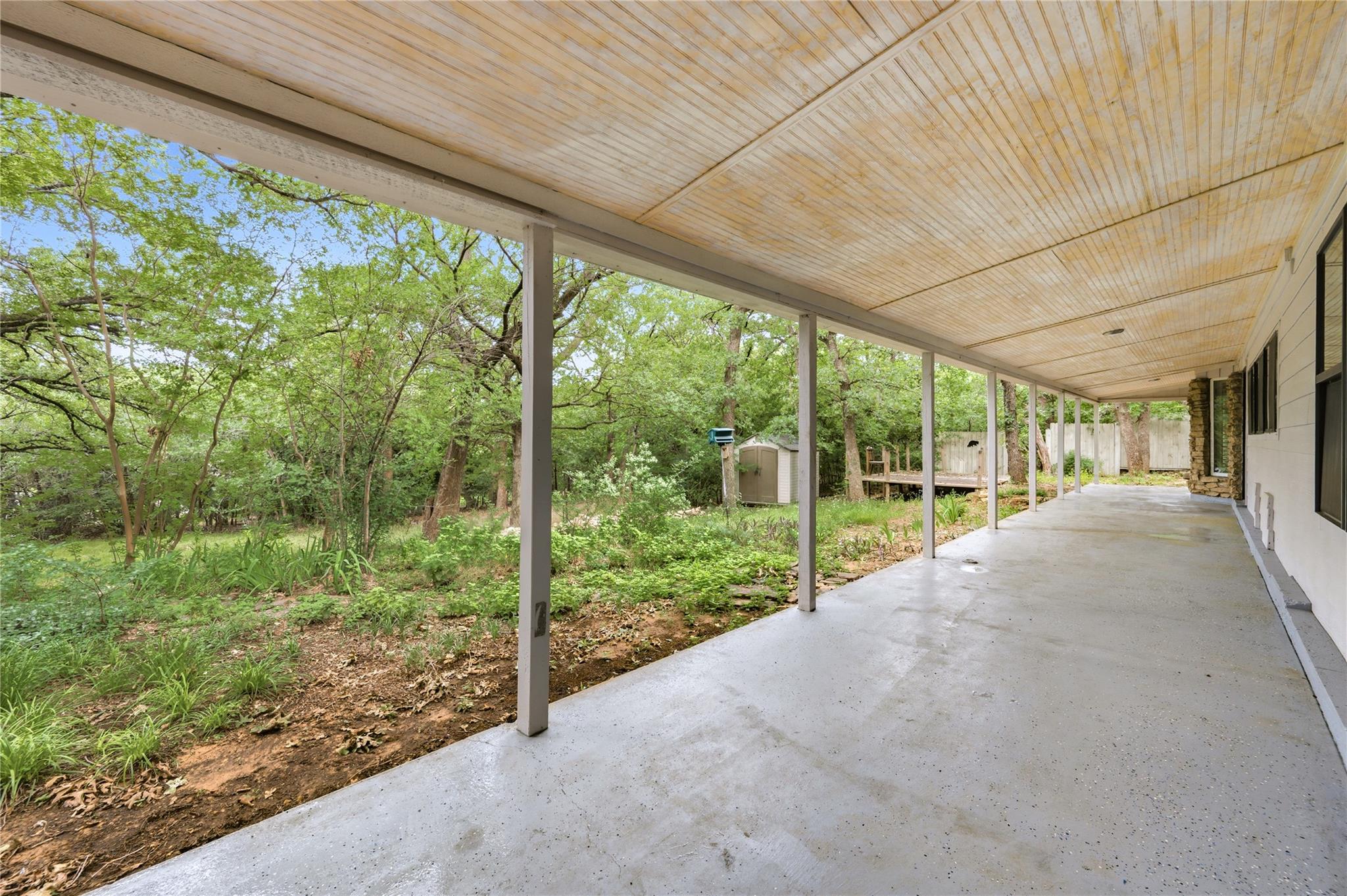 main property photo 30