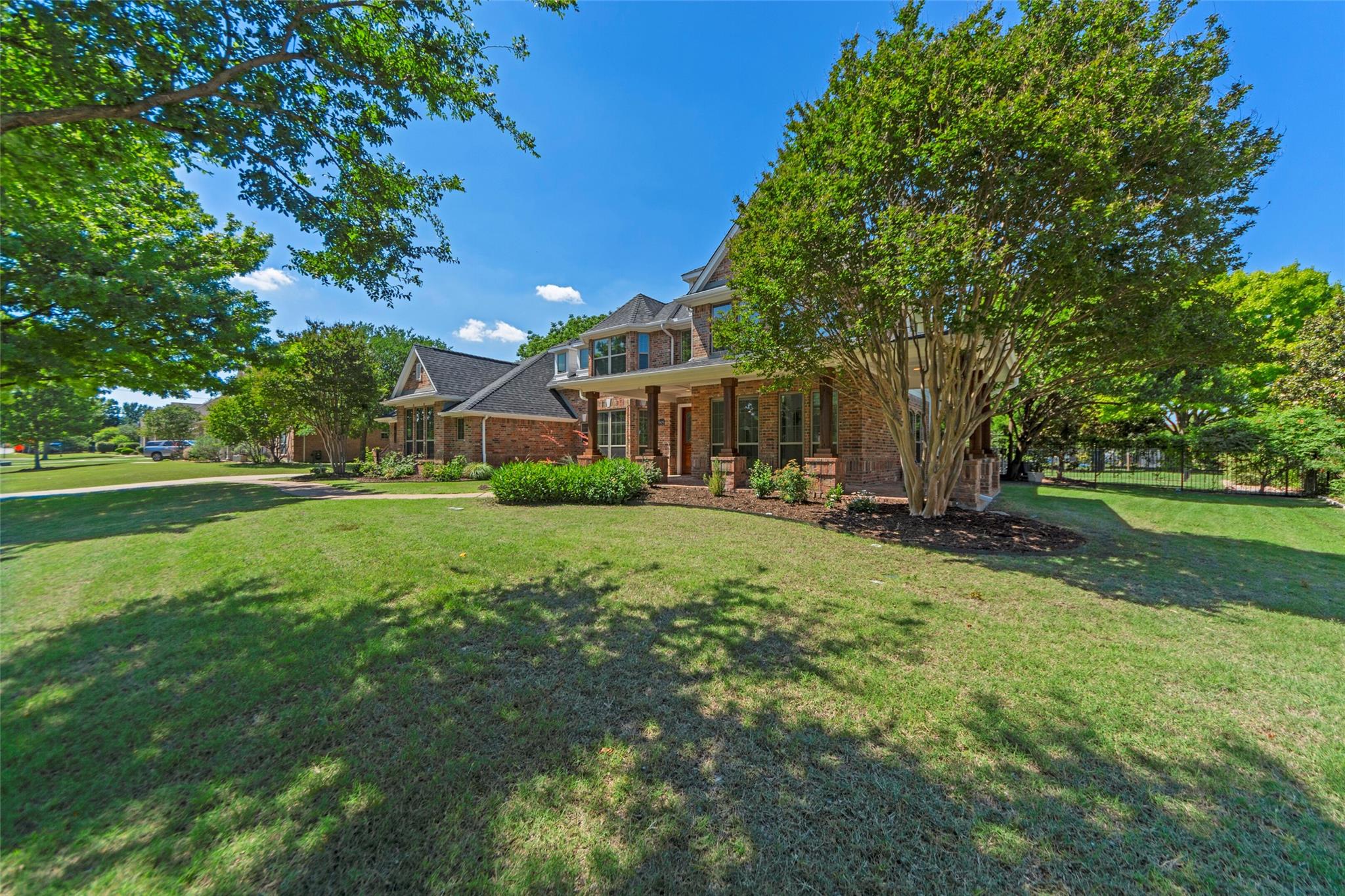 main property photo 34