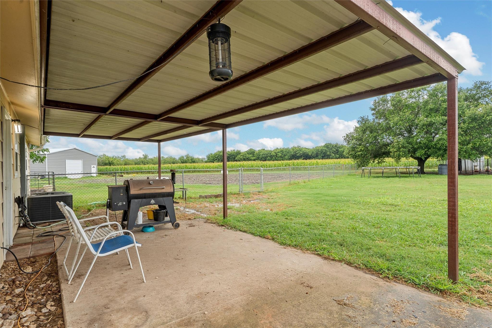 main property photo 19