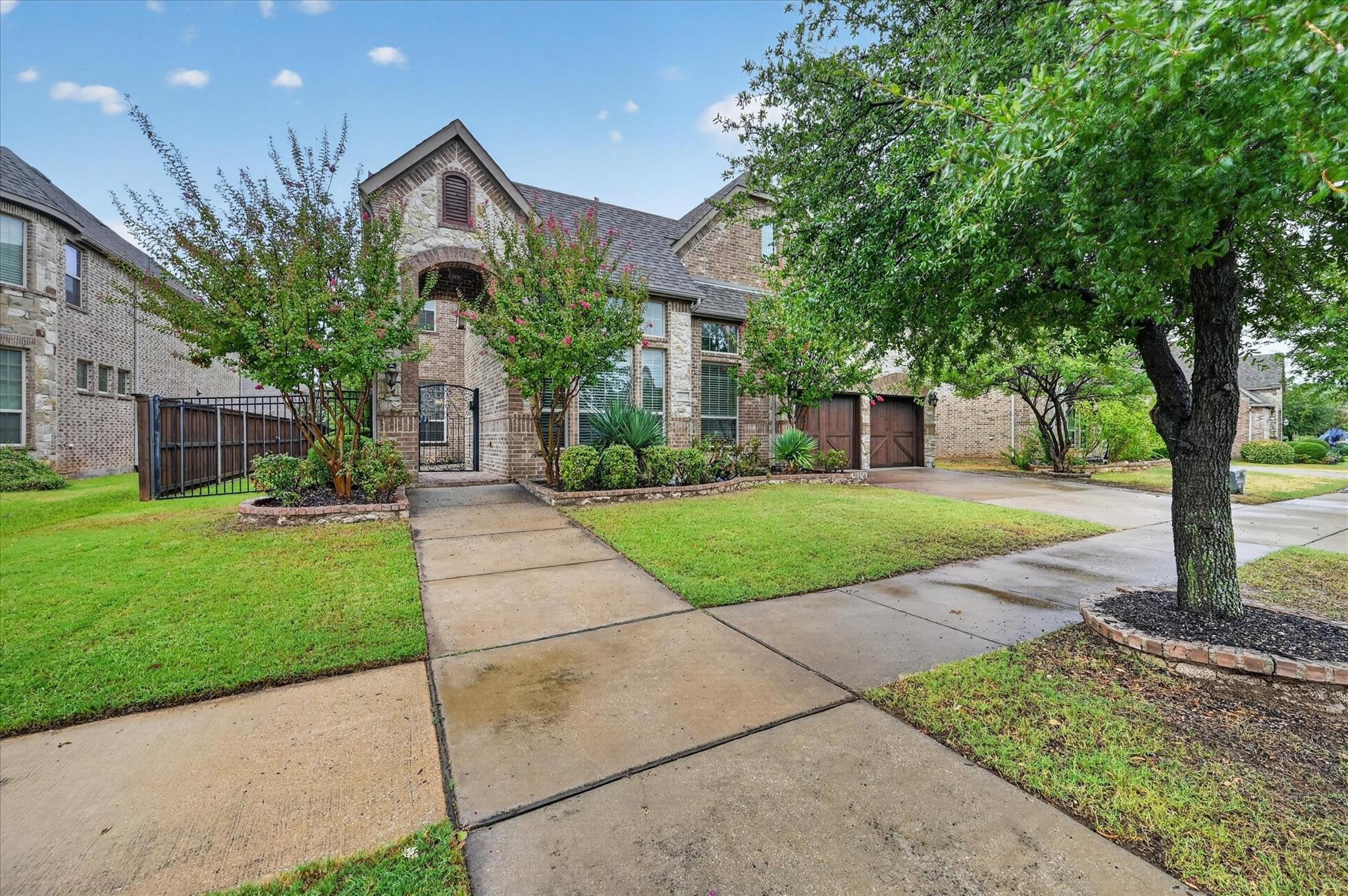 main property photo 7
