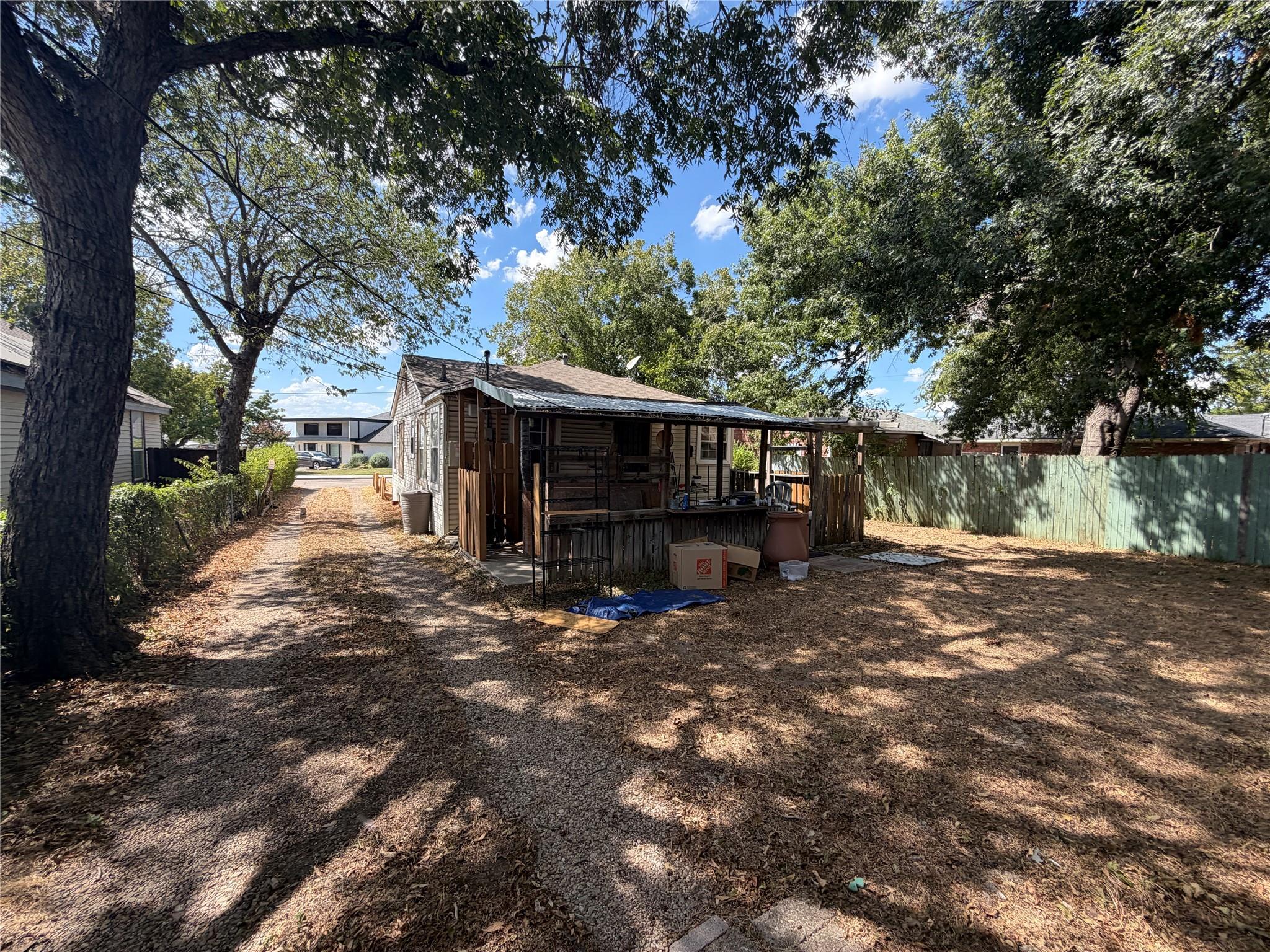 main property photo 5