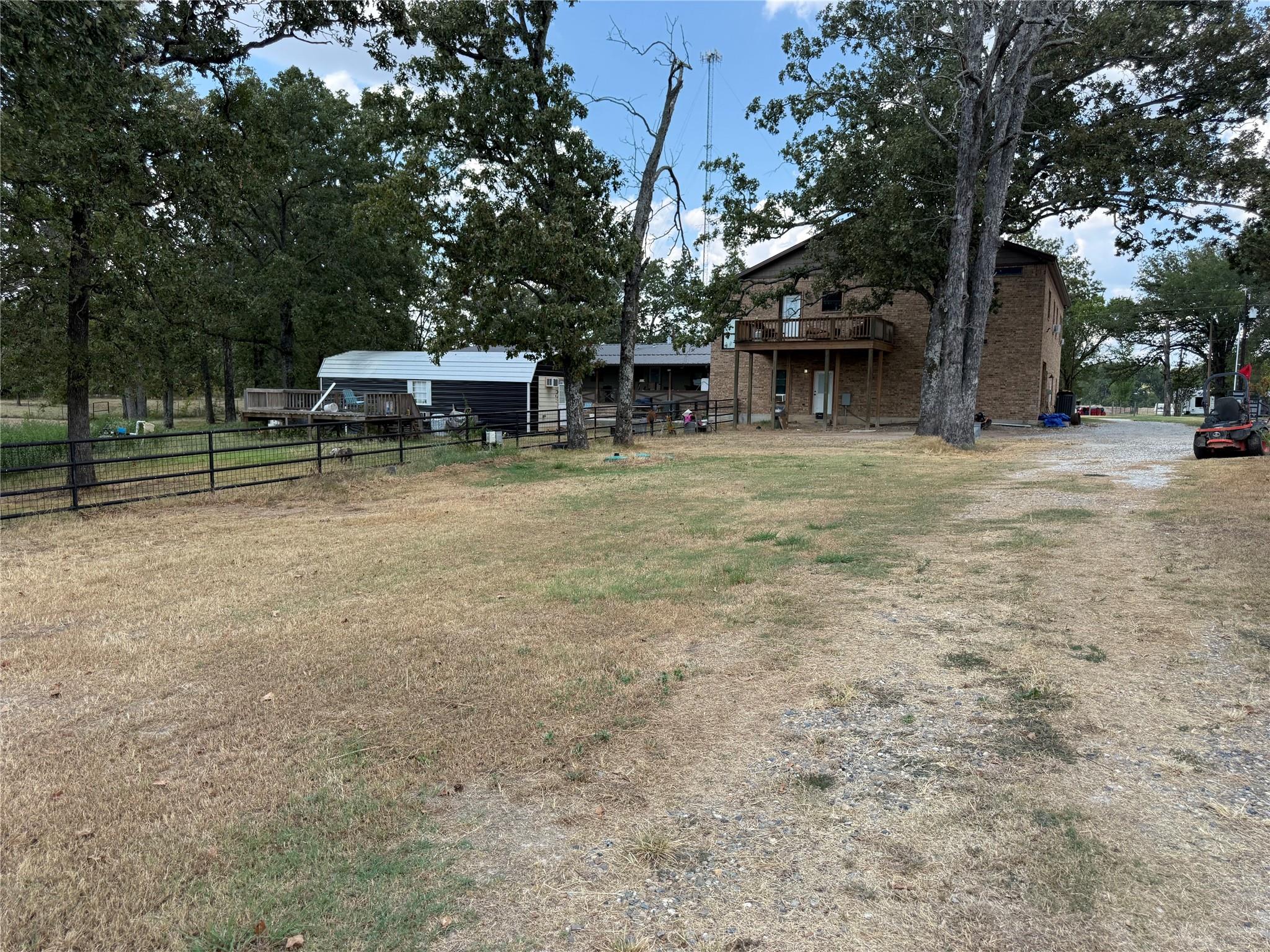 main property photo 8