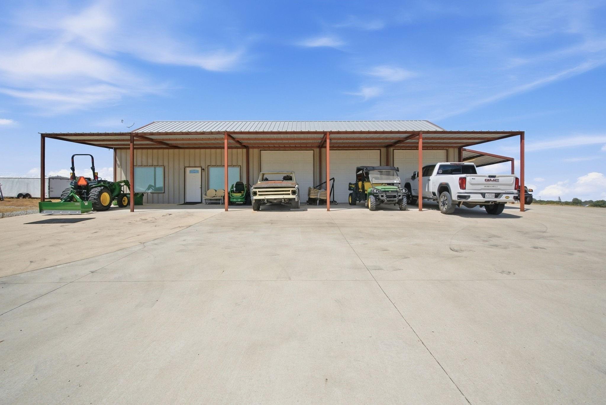 main property photo 29