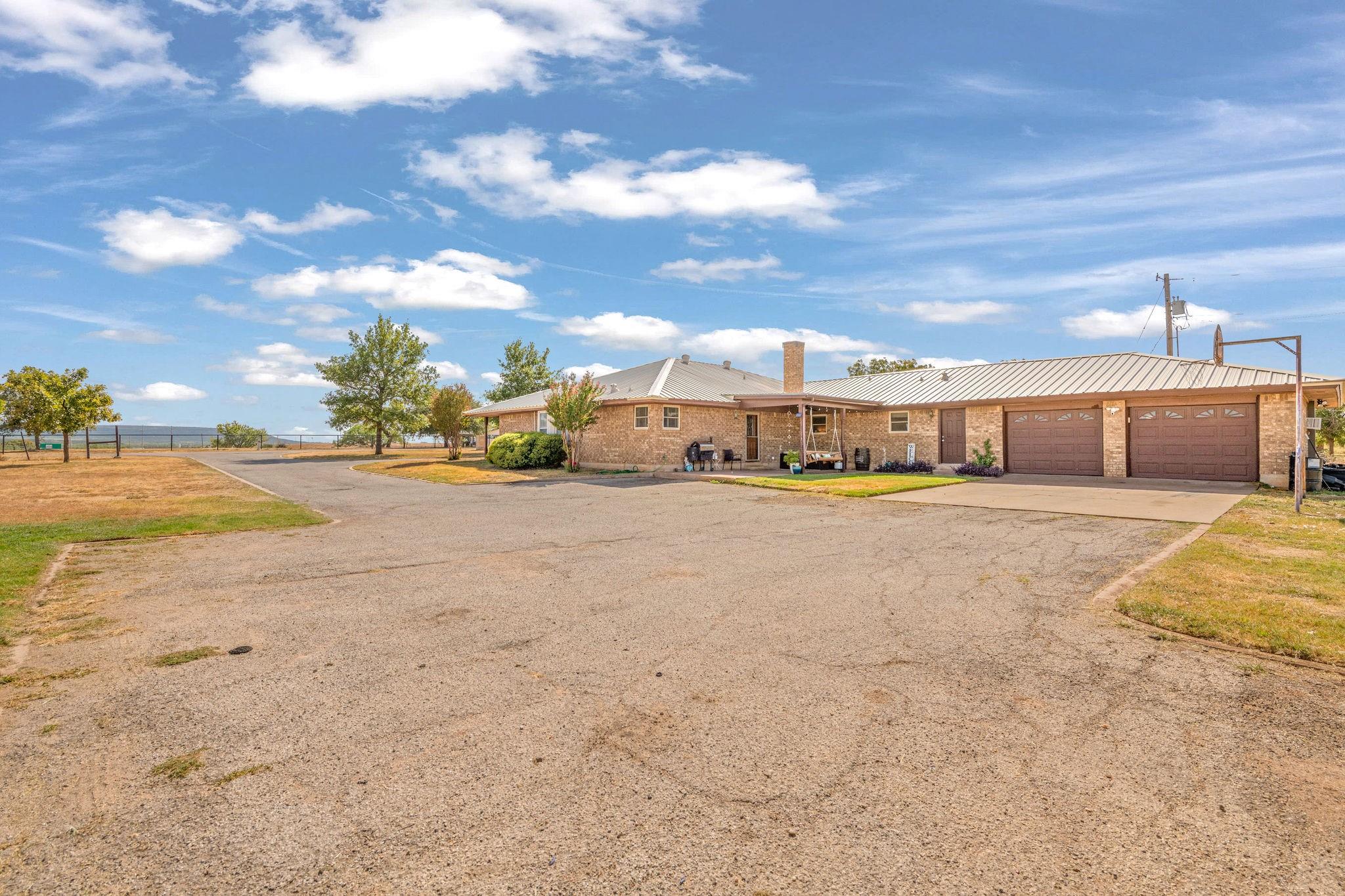 main property photo 35