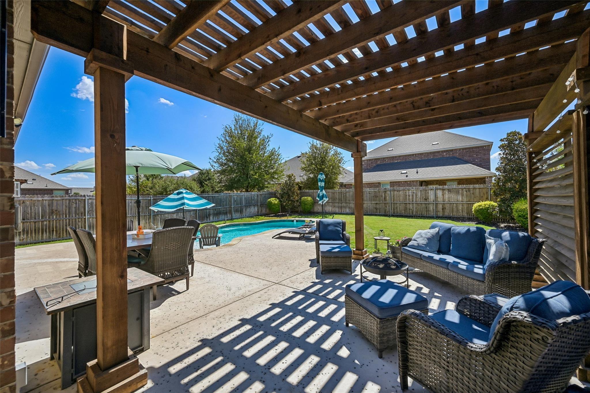 main property photo 26