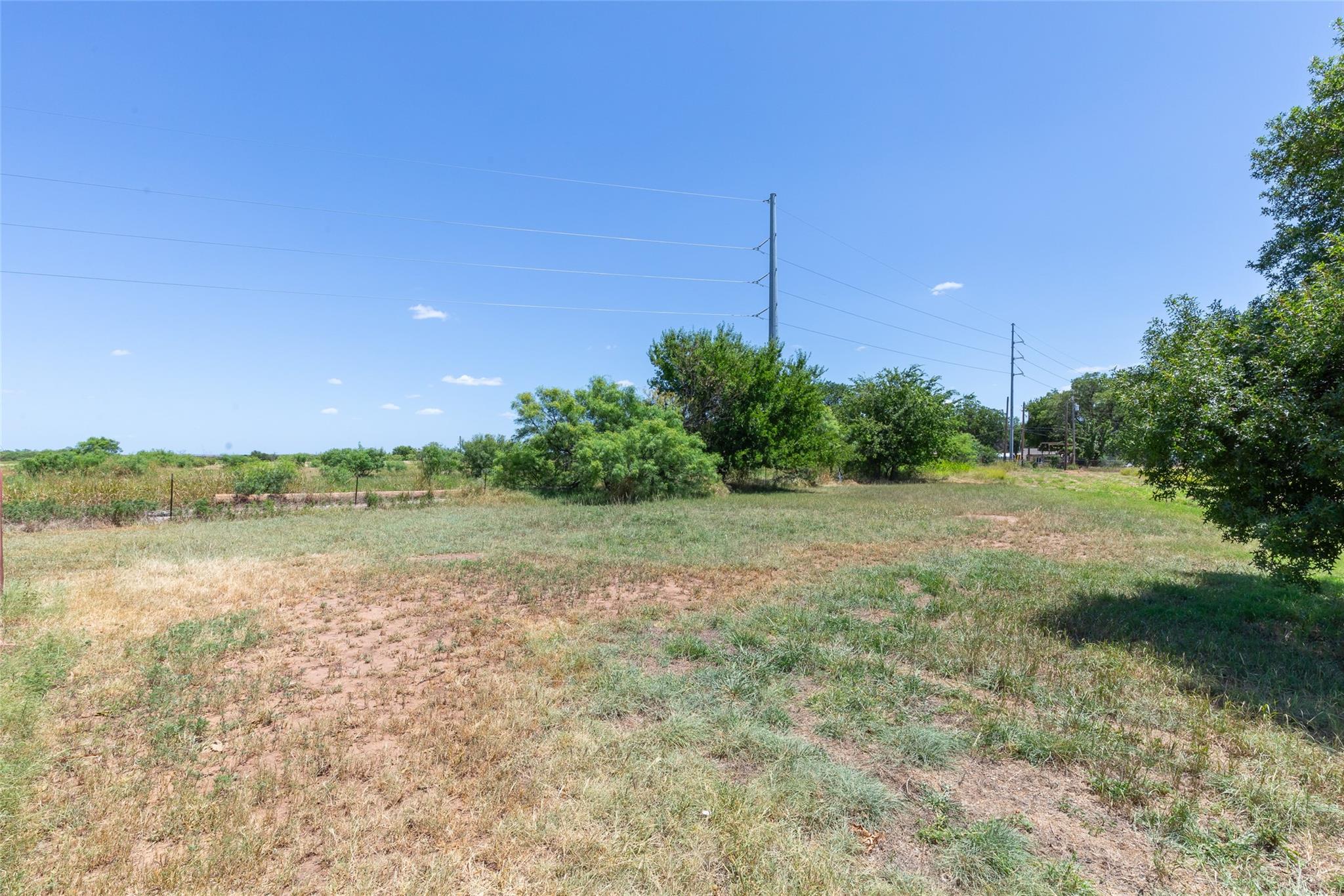 main property photo 39